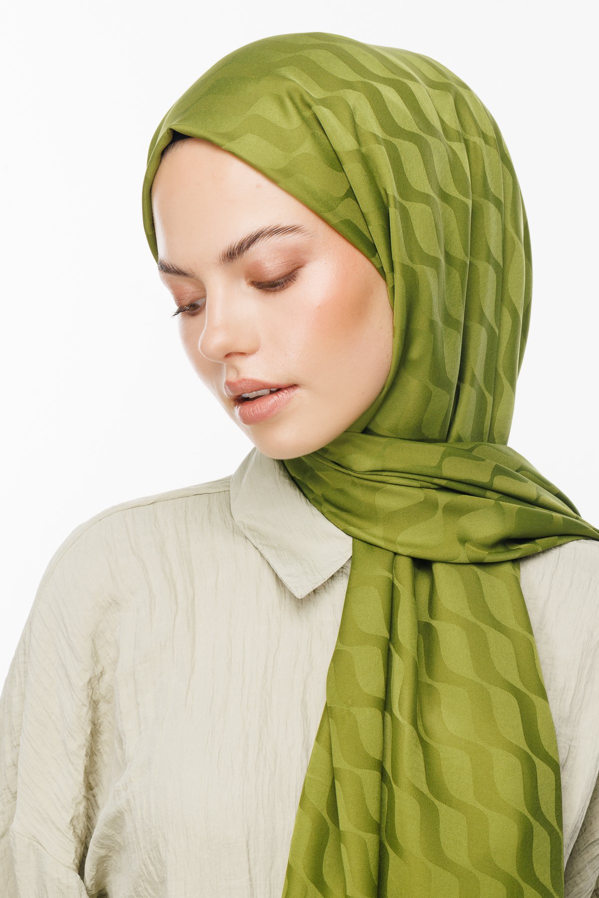 Wave Pattern Silky Jacquard Shawl - Moss