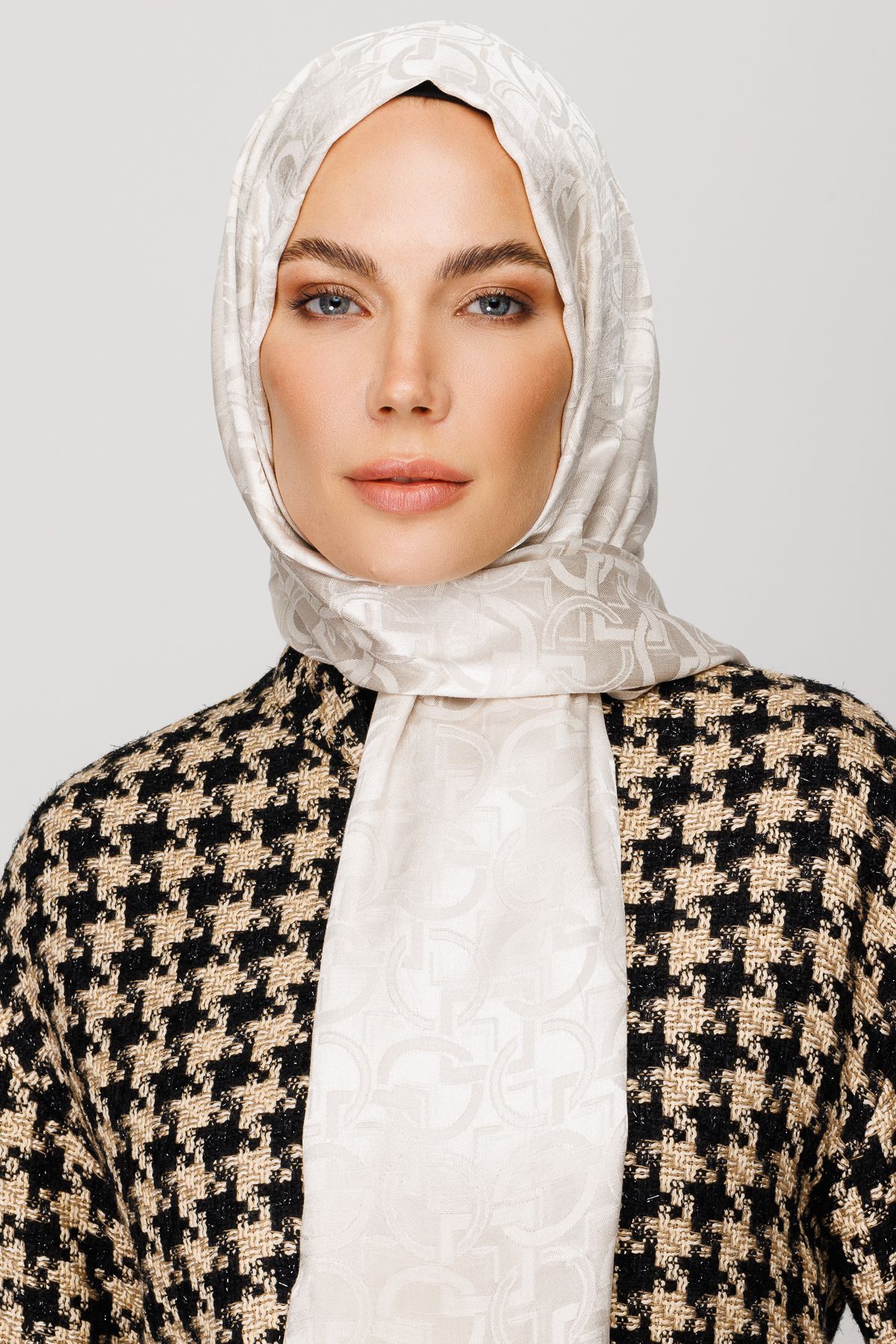 Longar Pattern Shiny Jacquard Shawl - Stone Color