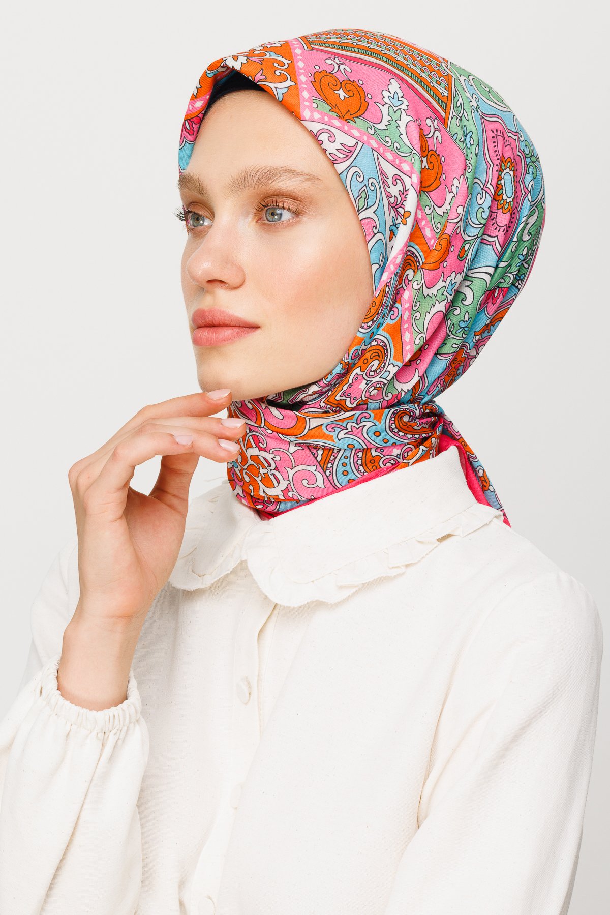 40 Patch Pattern Digital Soft Scarf - Pink