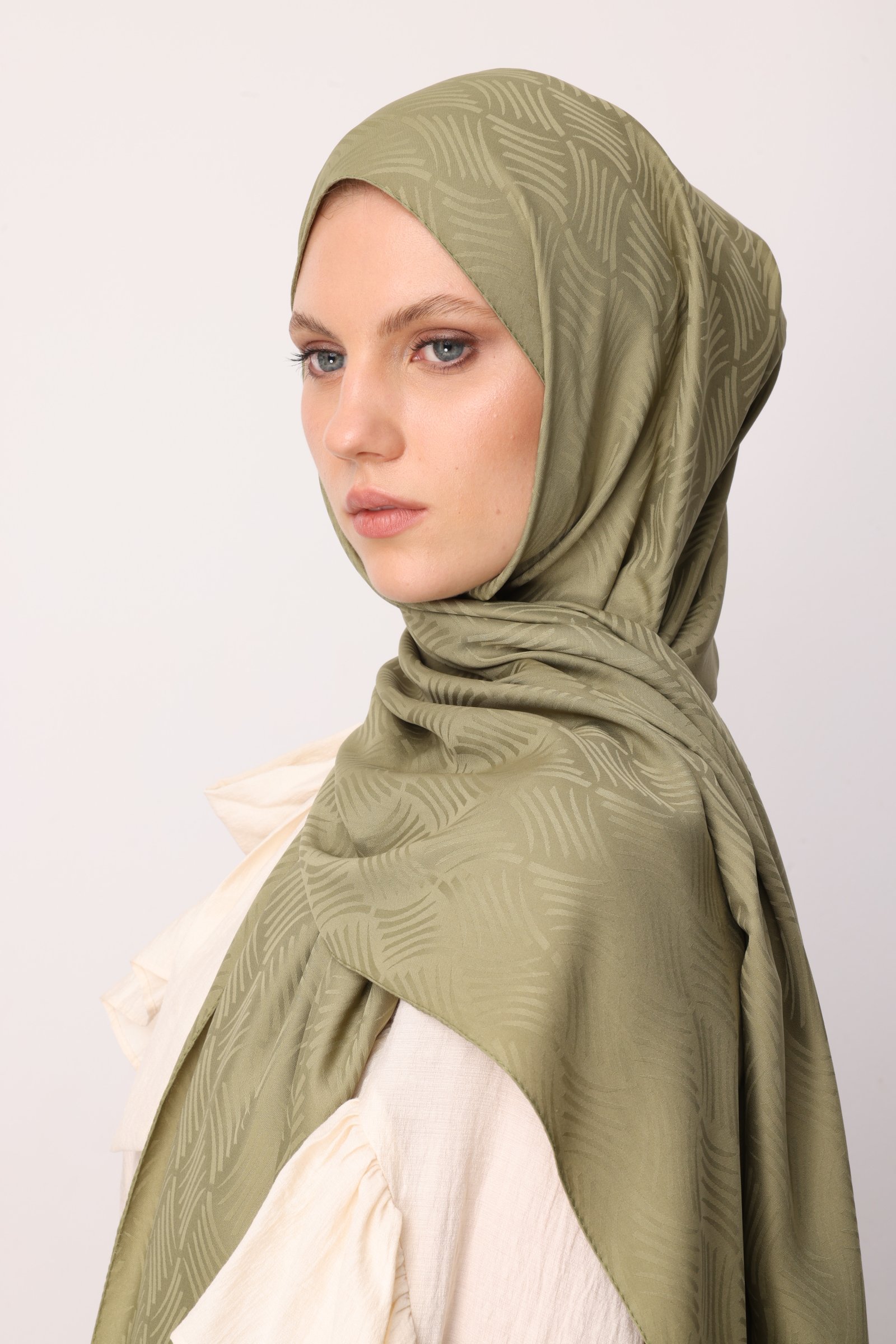 Aura Pattern Silk Jacquard Shawl - Soft Green