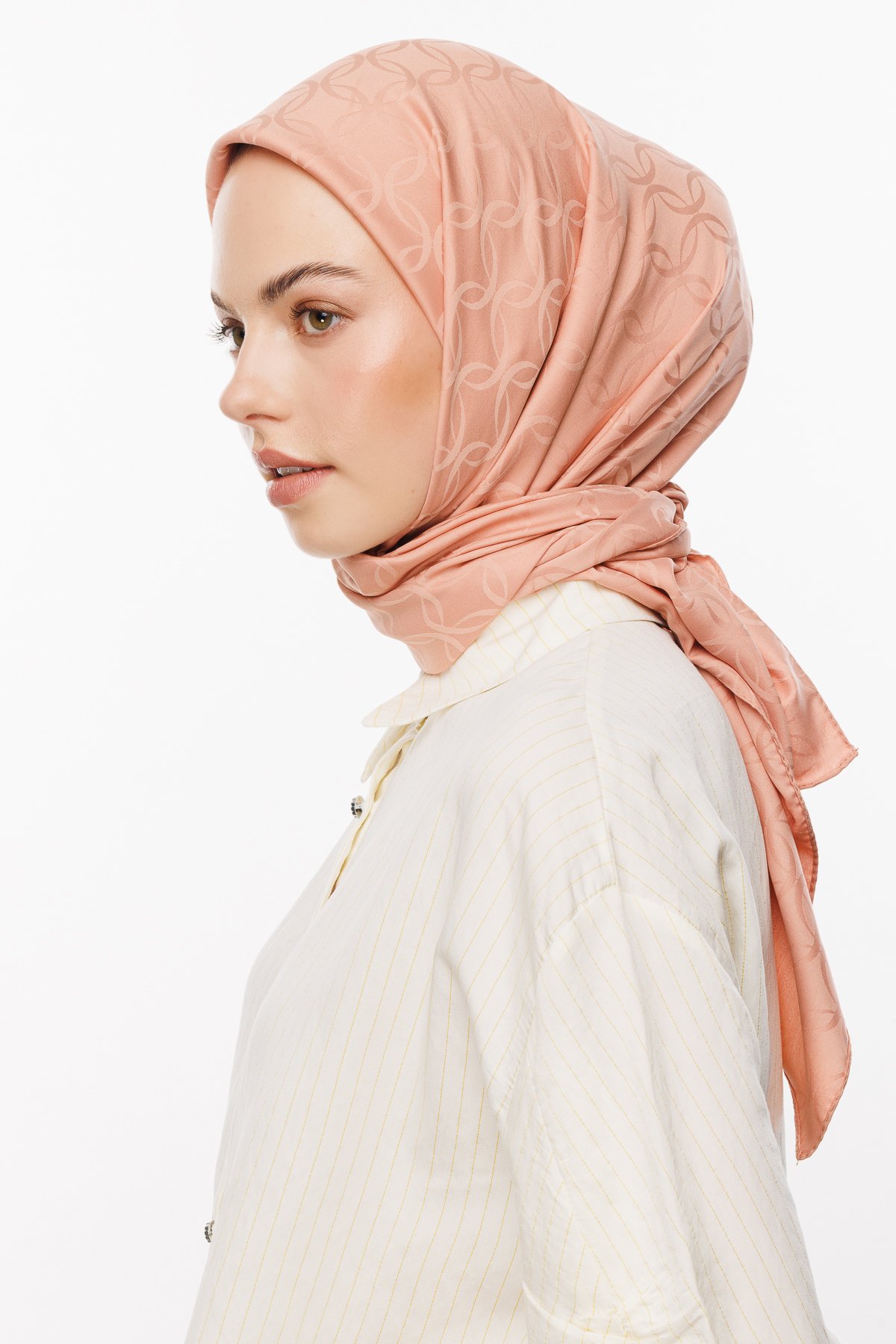 London Pattern Silky Jacquard Scarf - Salmon