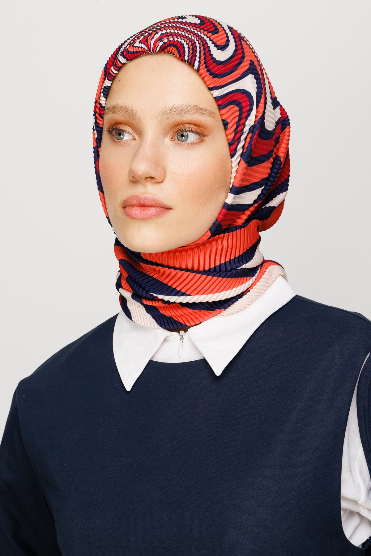 Mira Pattern Pleated Scarf - Red