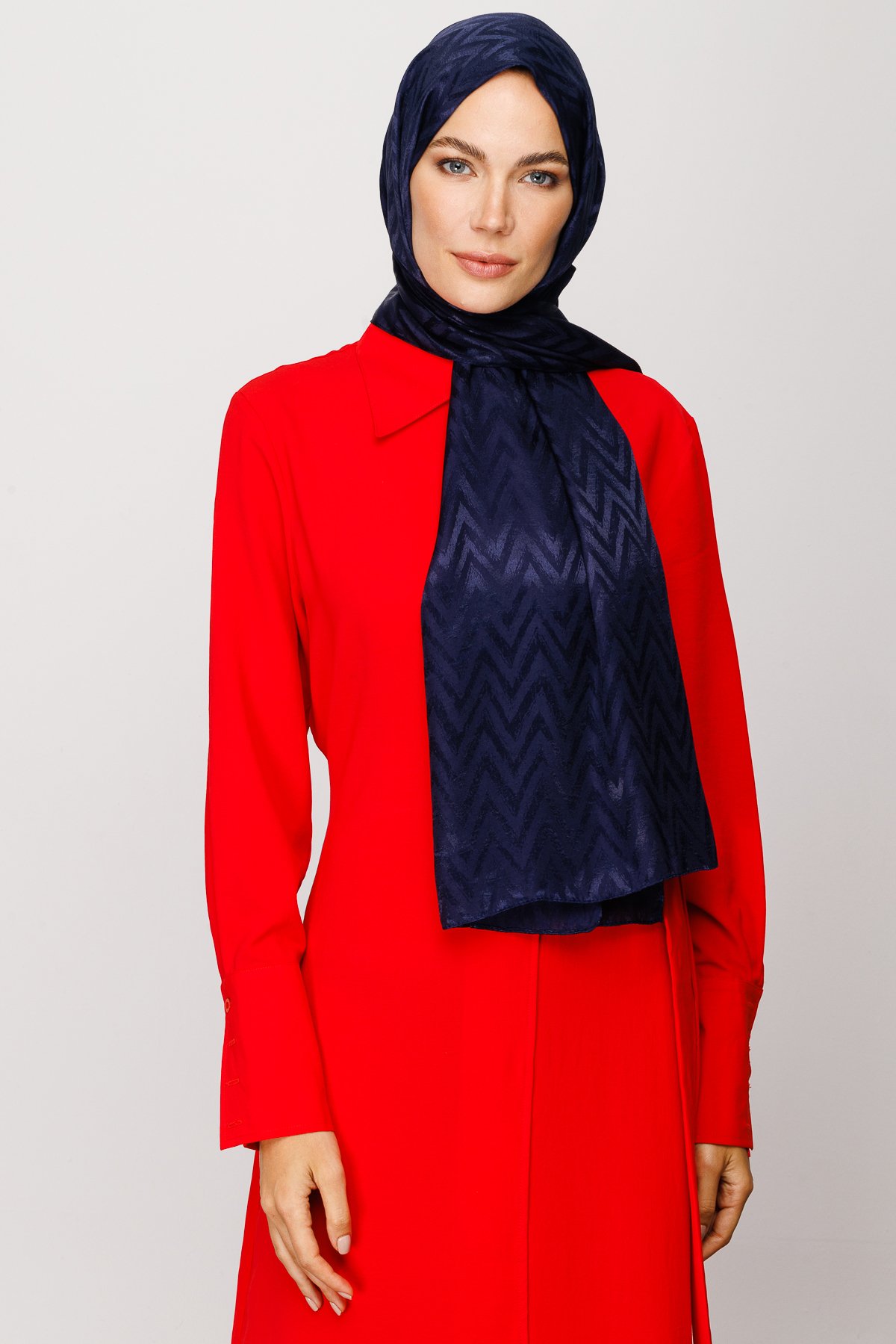 Zigzag Pattern Shiny Jacquard Shawl - Navyblue