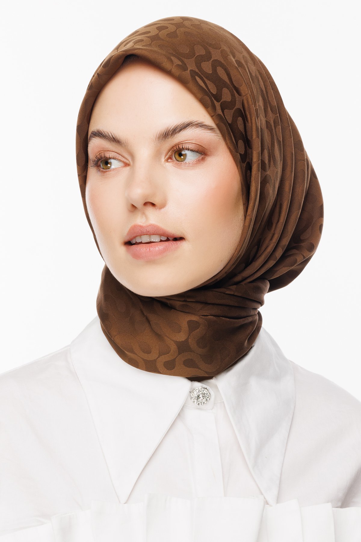 Moon Pattern Silky Jacquard Scarf - Brown