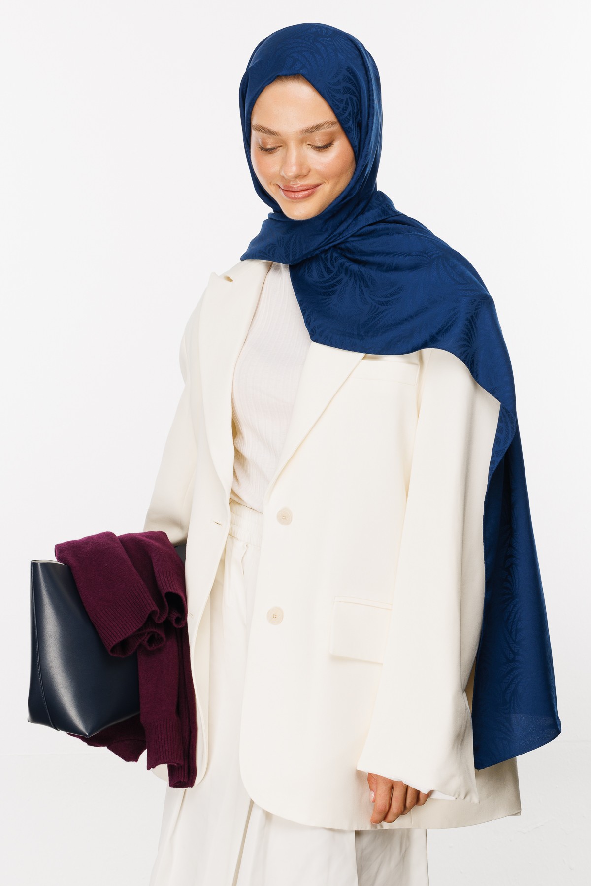 Artemis Pattern Silk Jacquard Hijab