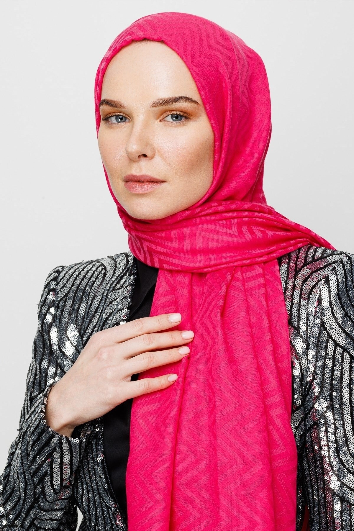 Zigzag Pattern Cotton Jacquard Hijab
