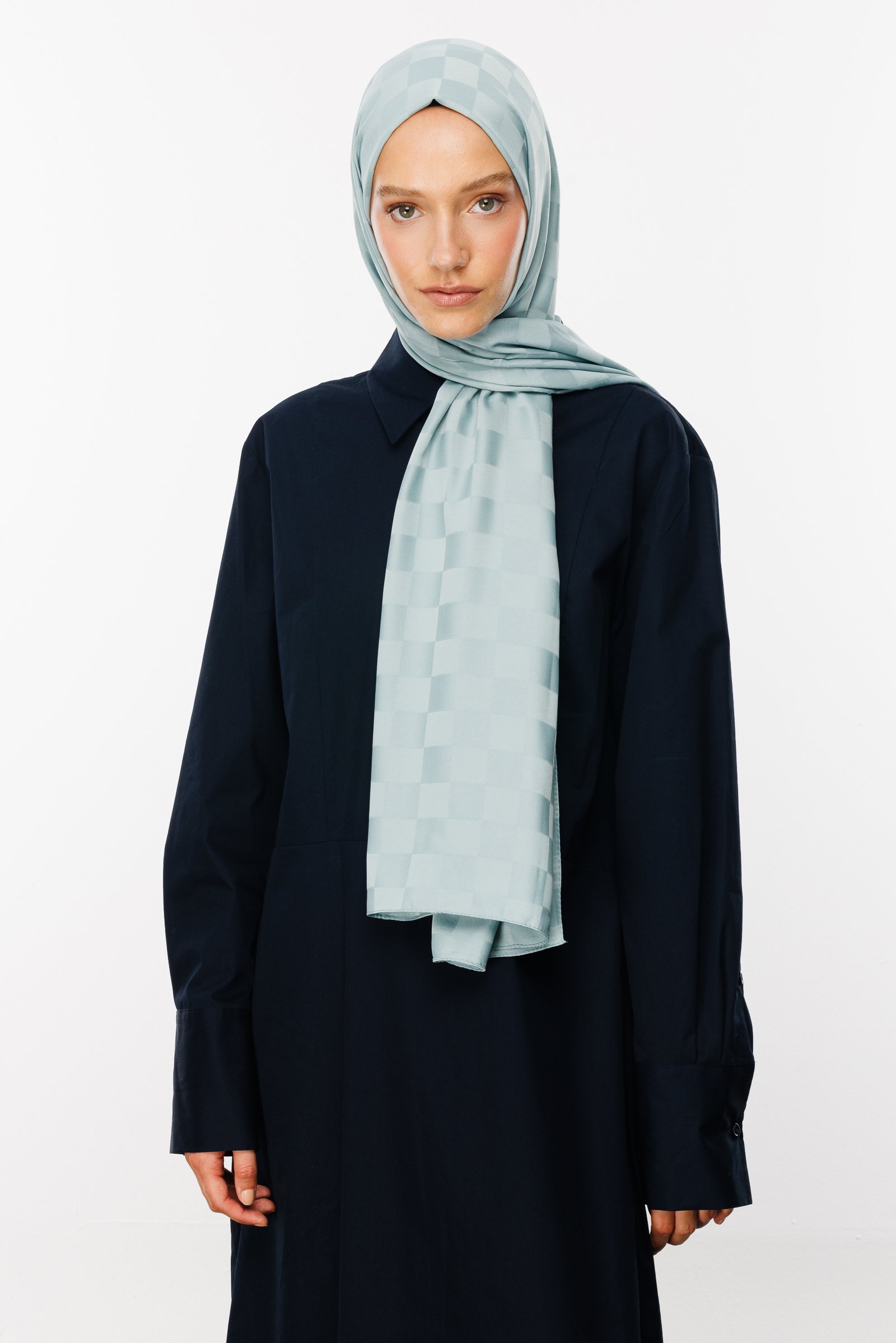 Checkers Pattern Silk Jacquard Hijab