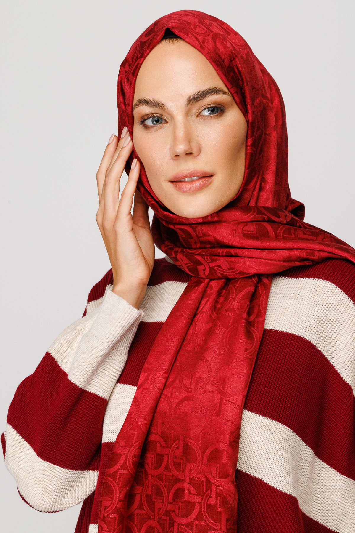 Gemustertes Glänzendes Jacquard Hijab