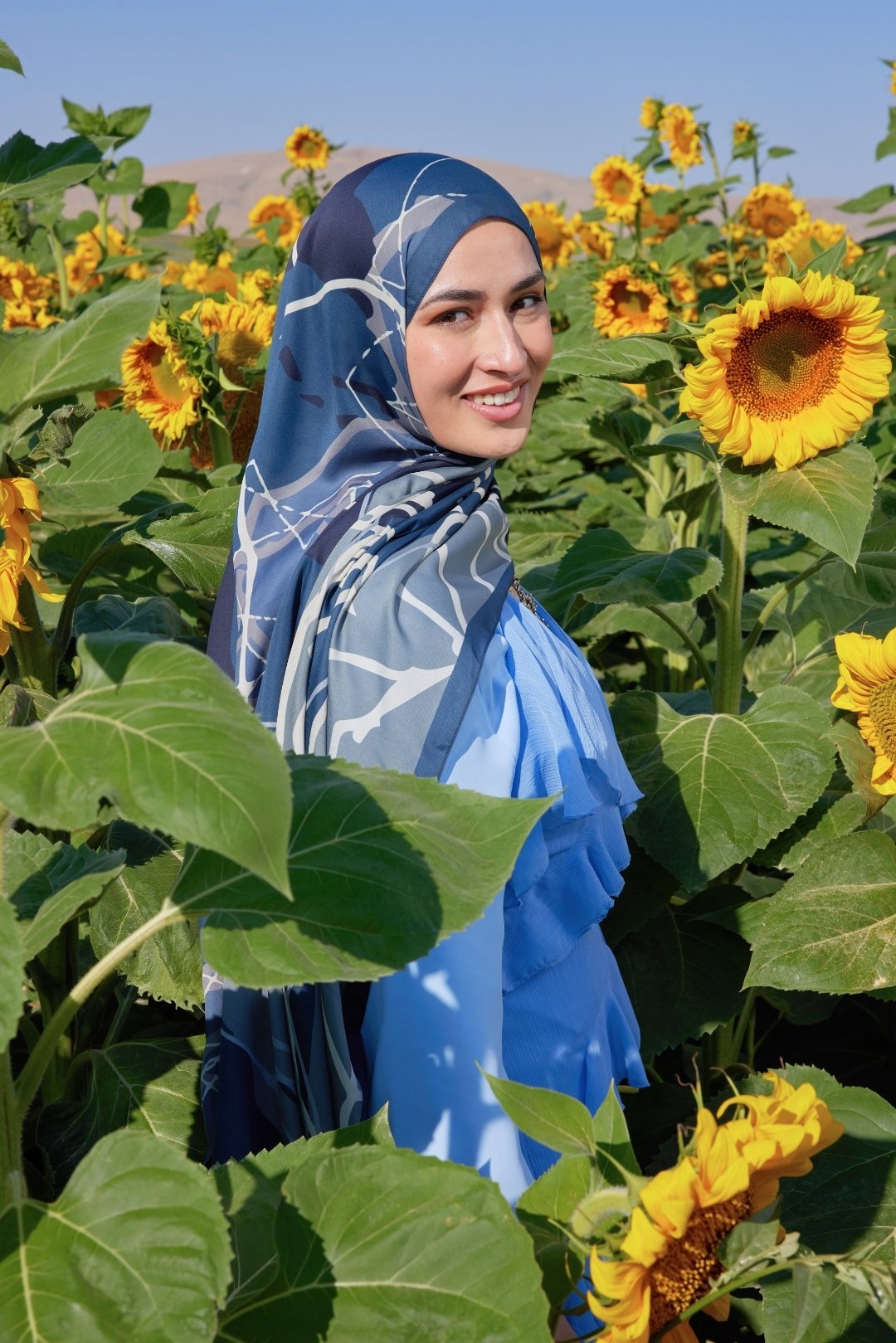 Turna Desen Sakura İpek Şal Açık Mavi