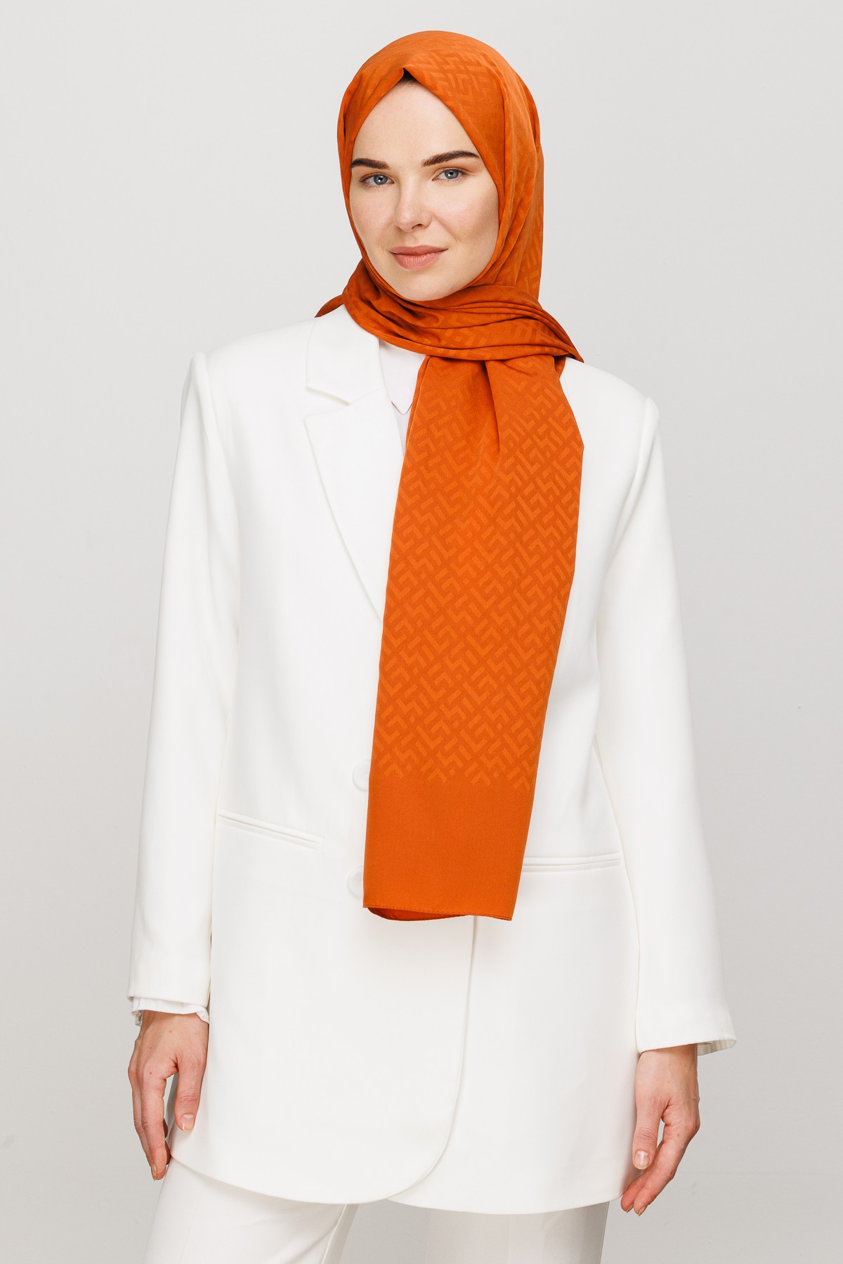 Gemustertes Seidig Jacquard Hijab