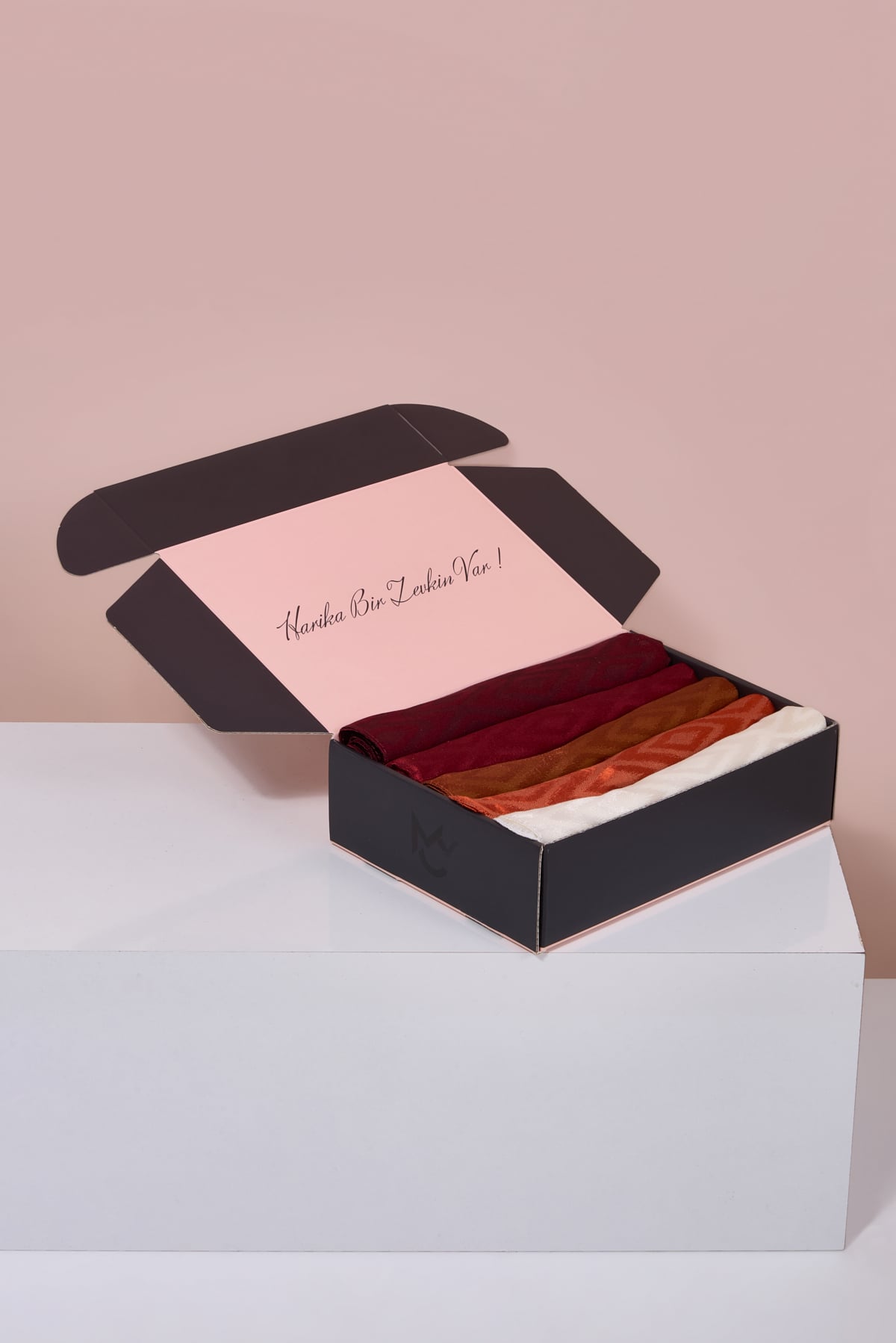 Parlak Jakar Şal - Karo Desen Color Box