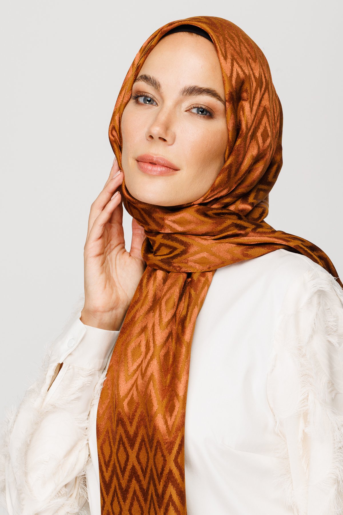 Karo Pattern Shiny Jacquard Shawl - Copper