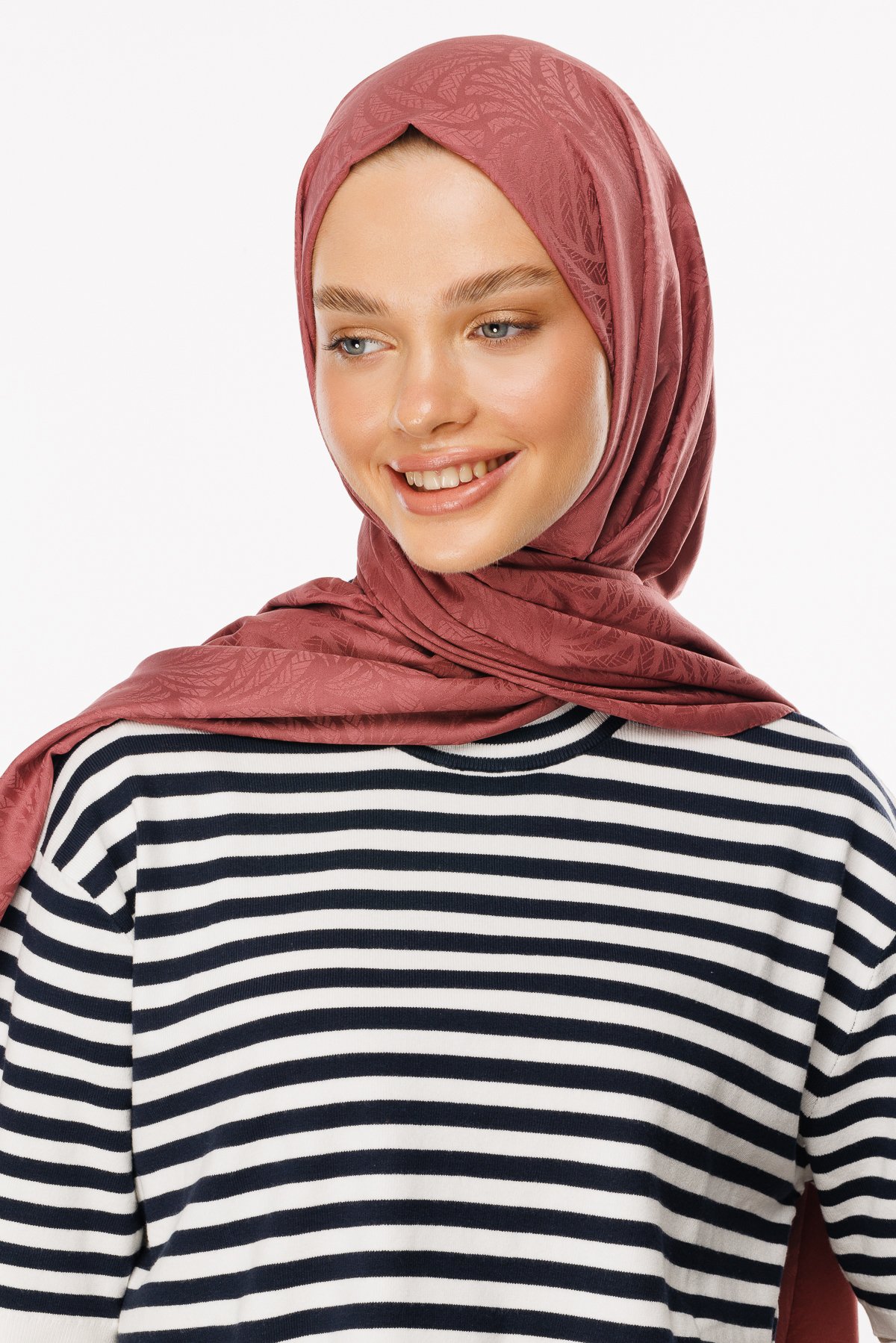 Artemis Pattern Silk Jacquard Hijab