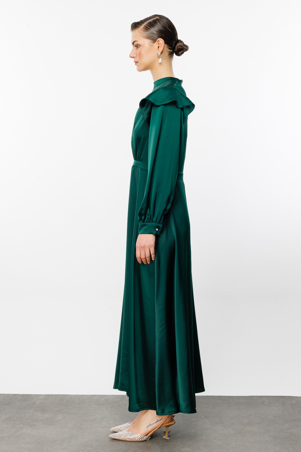Flounce Shoulder Draped Satin Dress - Emerald