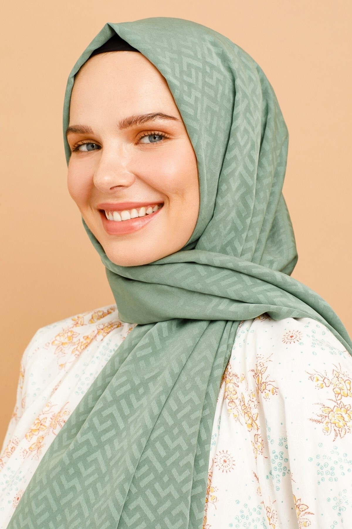 Gemustertes Seidig Jacquard Hijab