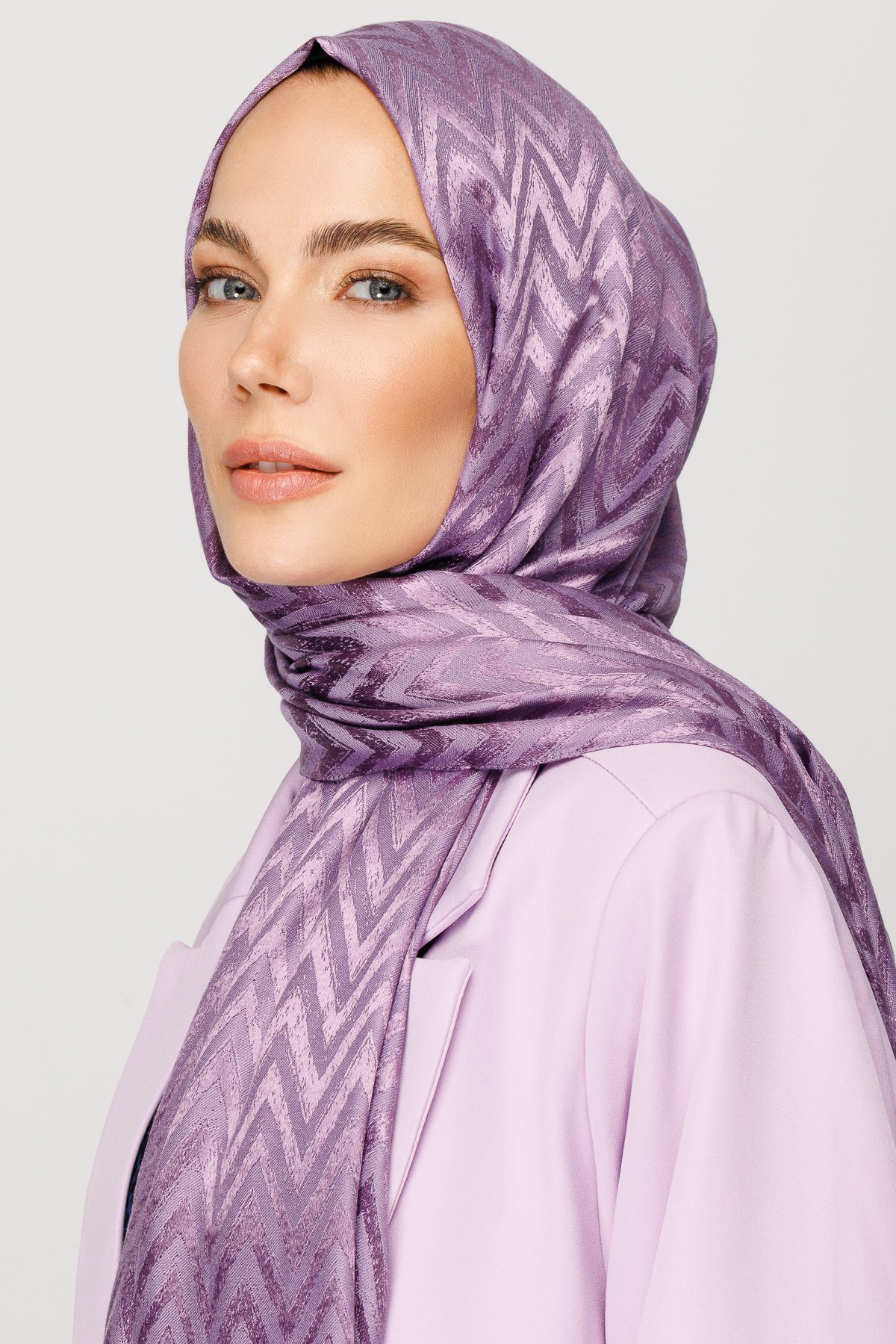 Zigzag Pattern Shiny Jacquard Shawl - Lavender