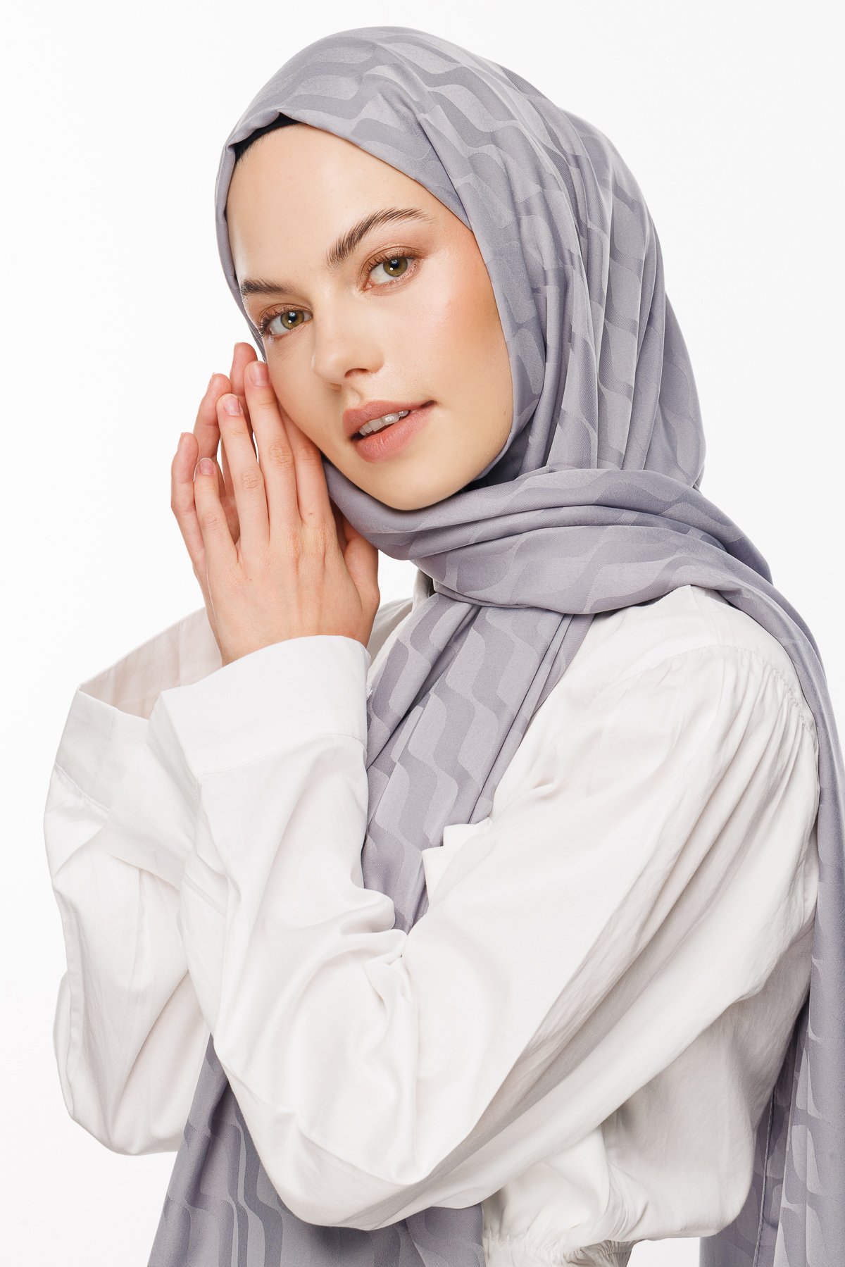 Wave Pattern Silky Jacquard Hijab