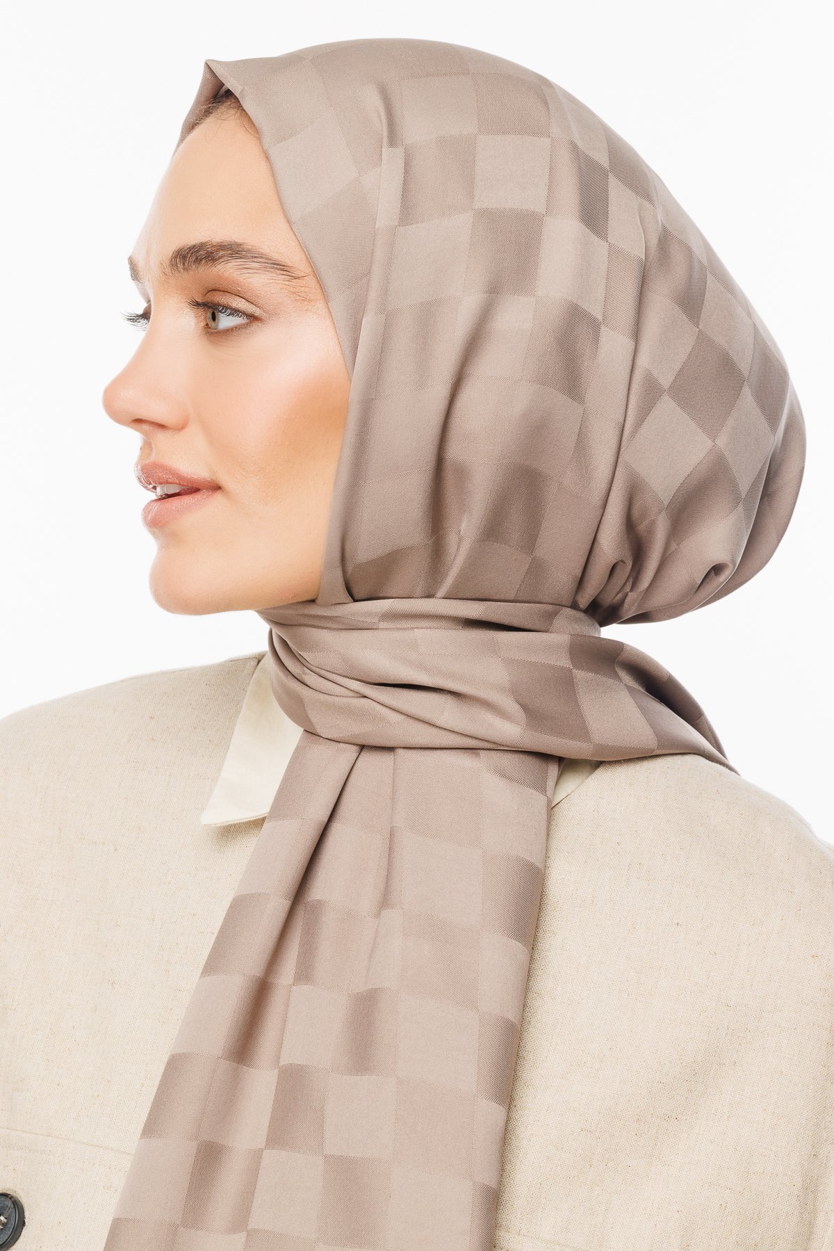Checkers Pattern Silk Jacquard Shawl - Mink
