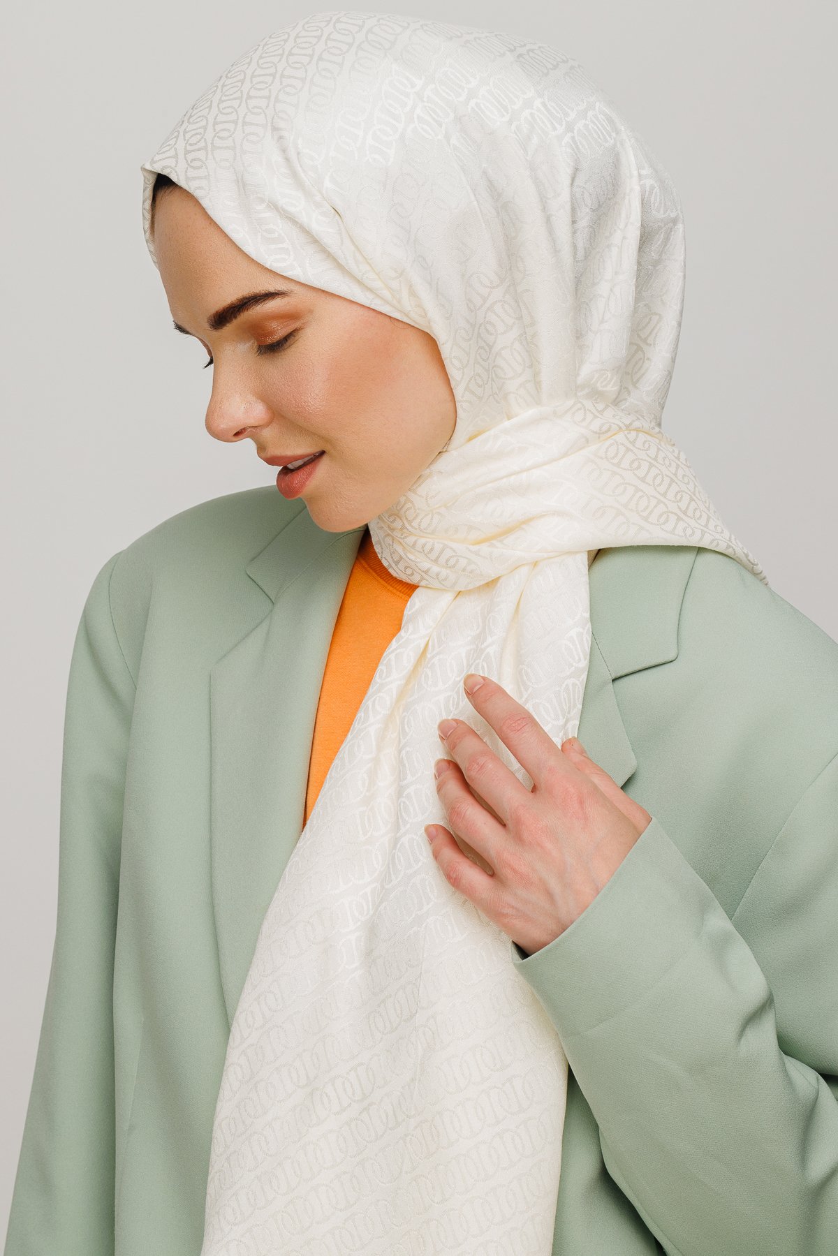 Forever Pattern Shiny Jacquard Hijab