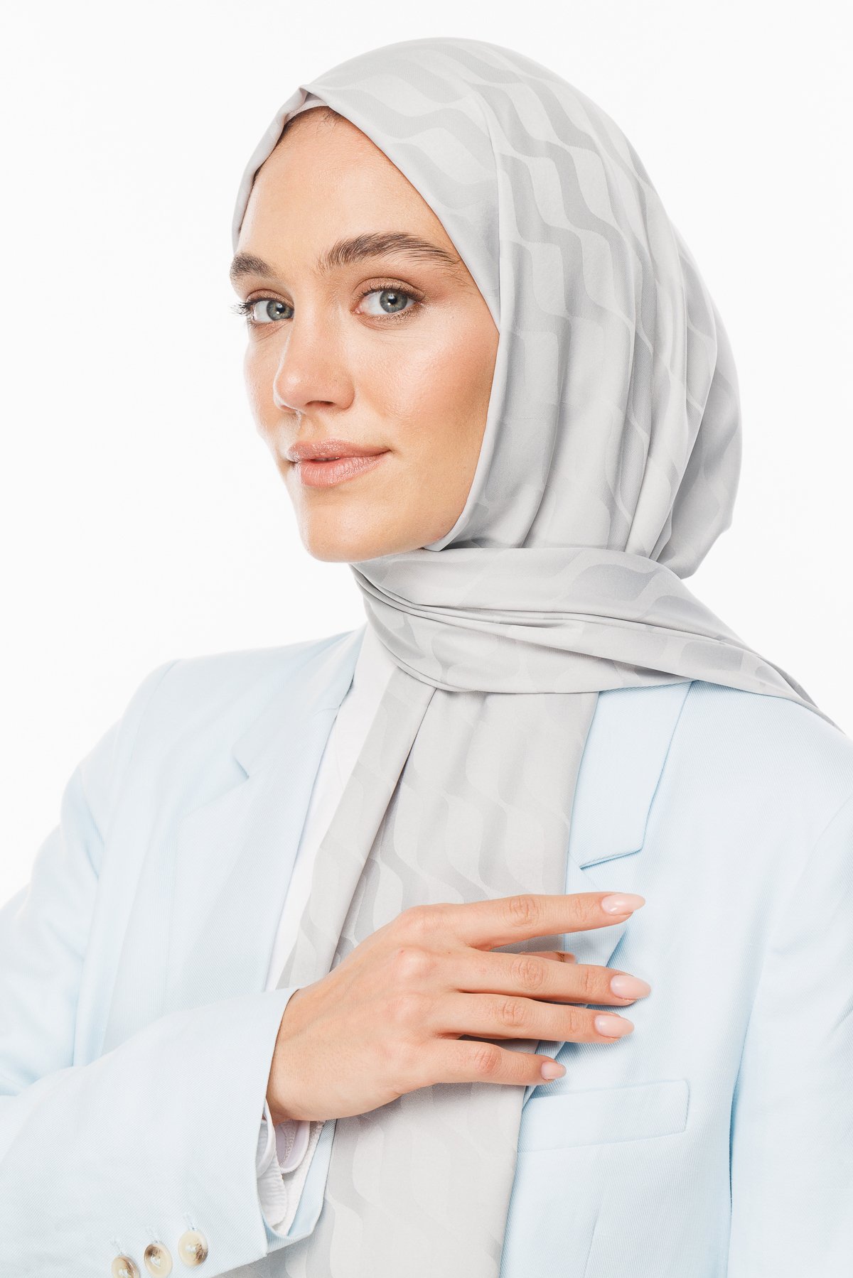 Wave Pattern Silky Jacquard Shawl - Cool Gray