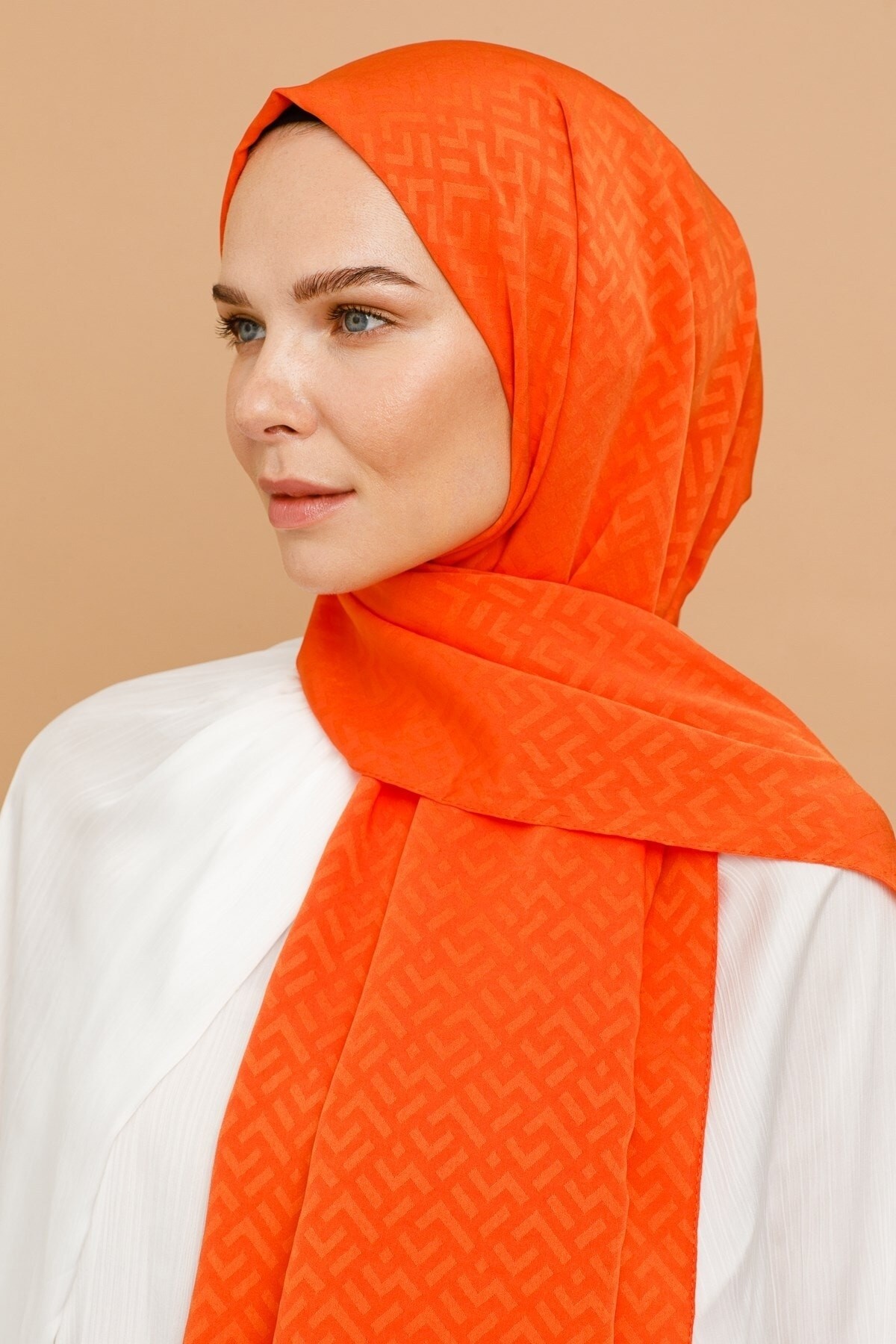 Gemustertes Seidig Jacquard Hijab