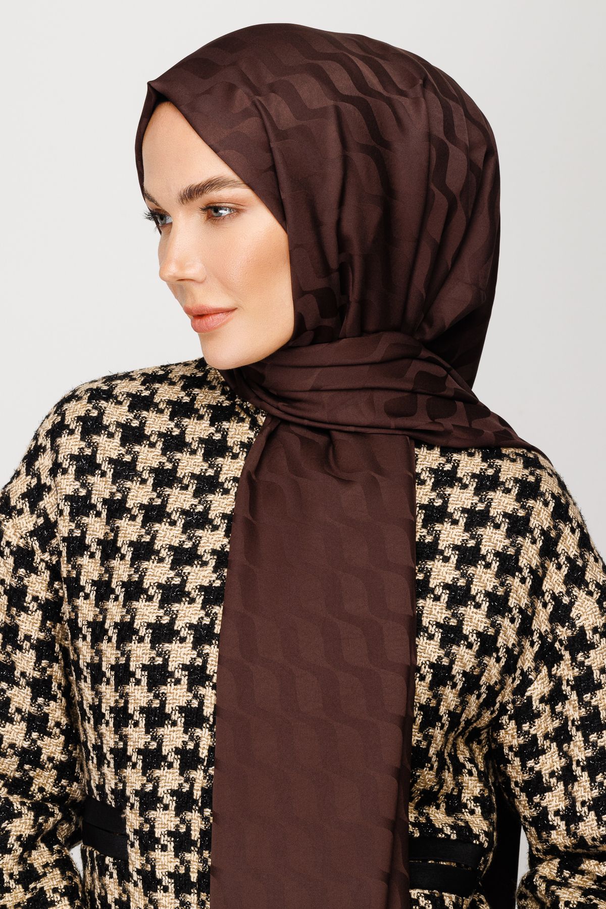 Wave Pattern Silky Jacquard Shawl - Bitter Coffee