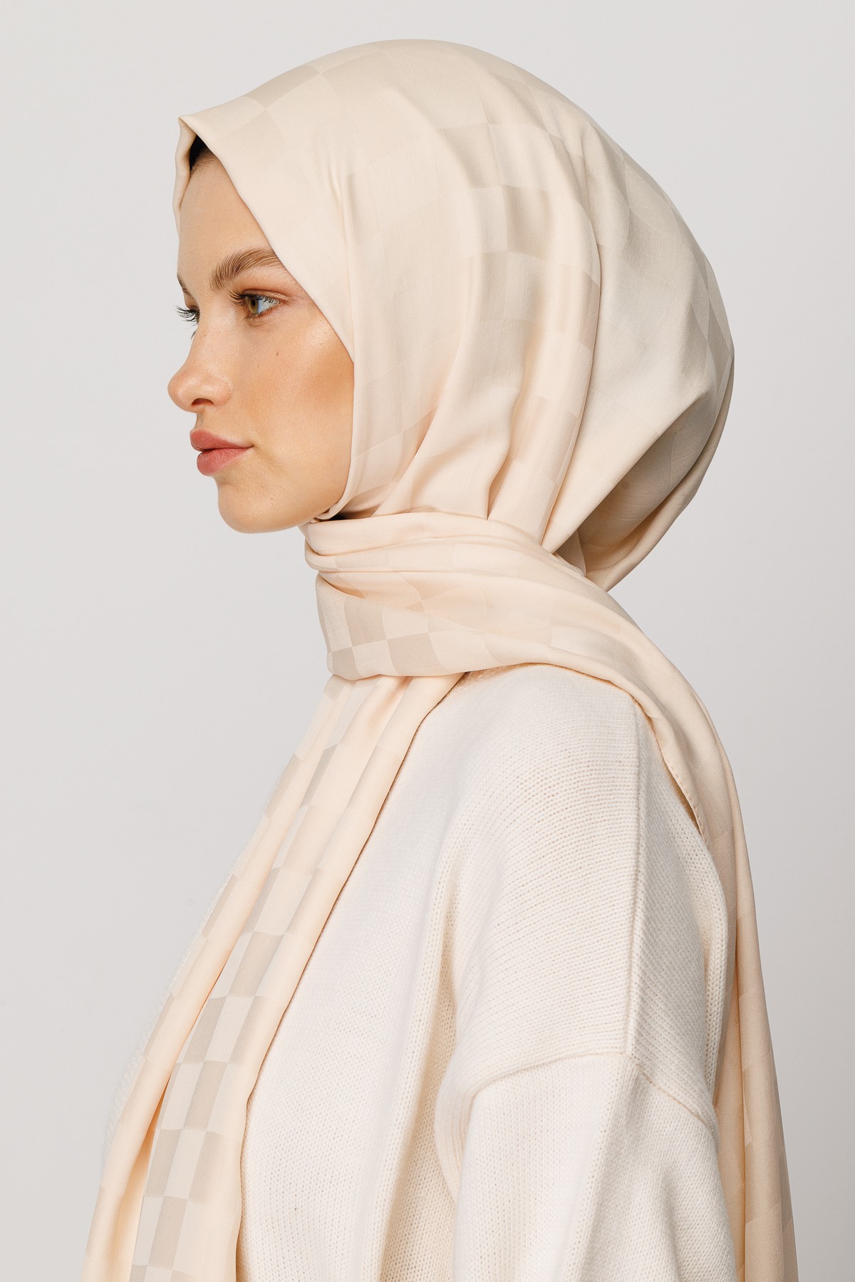 Checkers Pattern Silk Jacquard Hijab