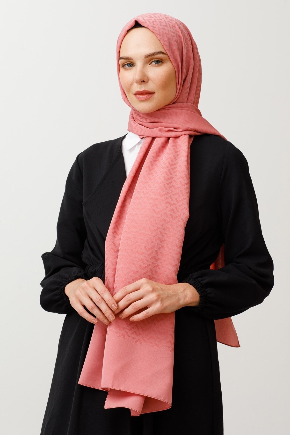 Pembe Z Desen İpeksi Jakar Şal