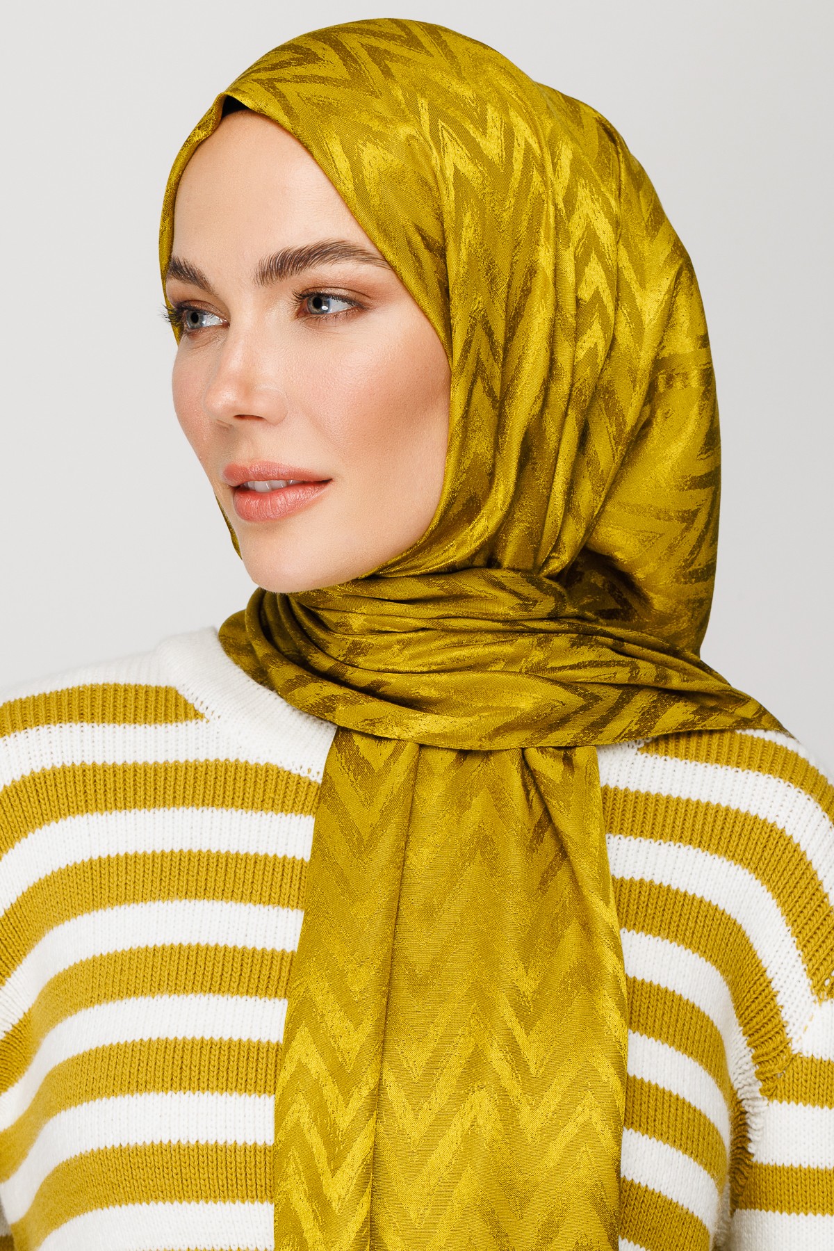 Gemustertes Glänzendes Jacquard Hijab