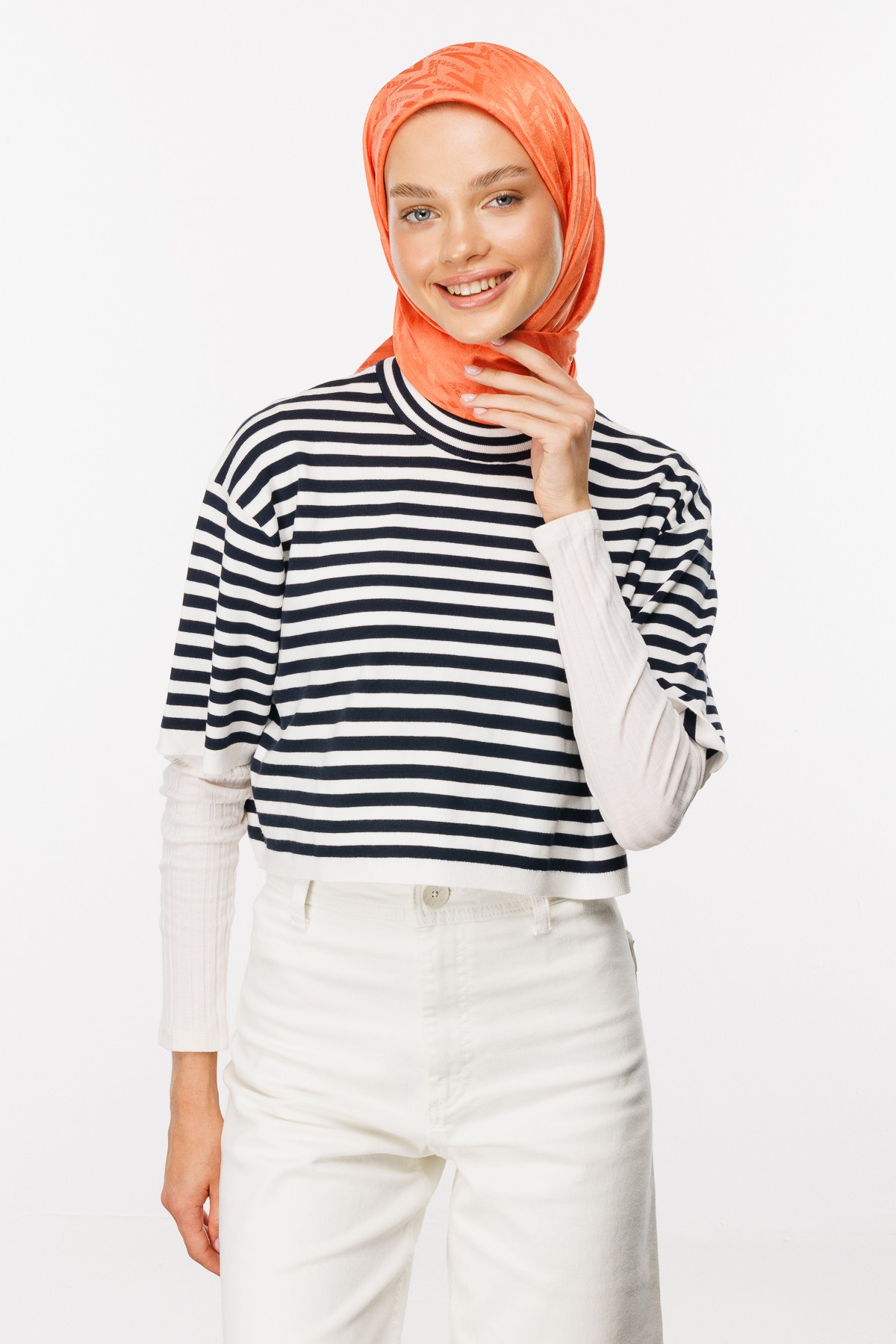 Nova Pattern Luxury Jacquard Scarf - Puppies Mouth