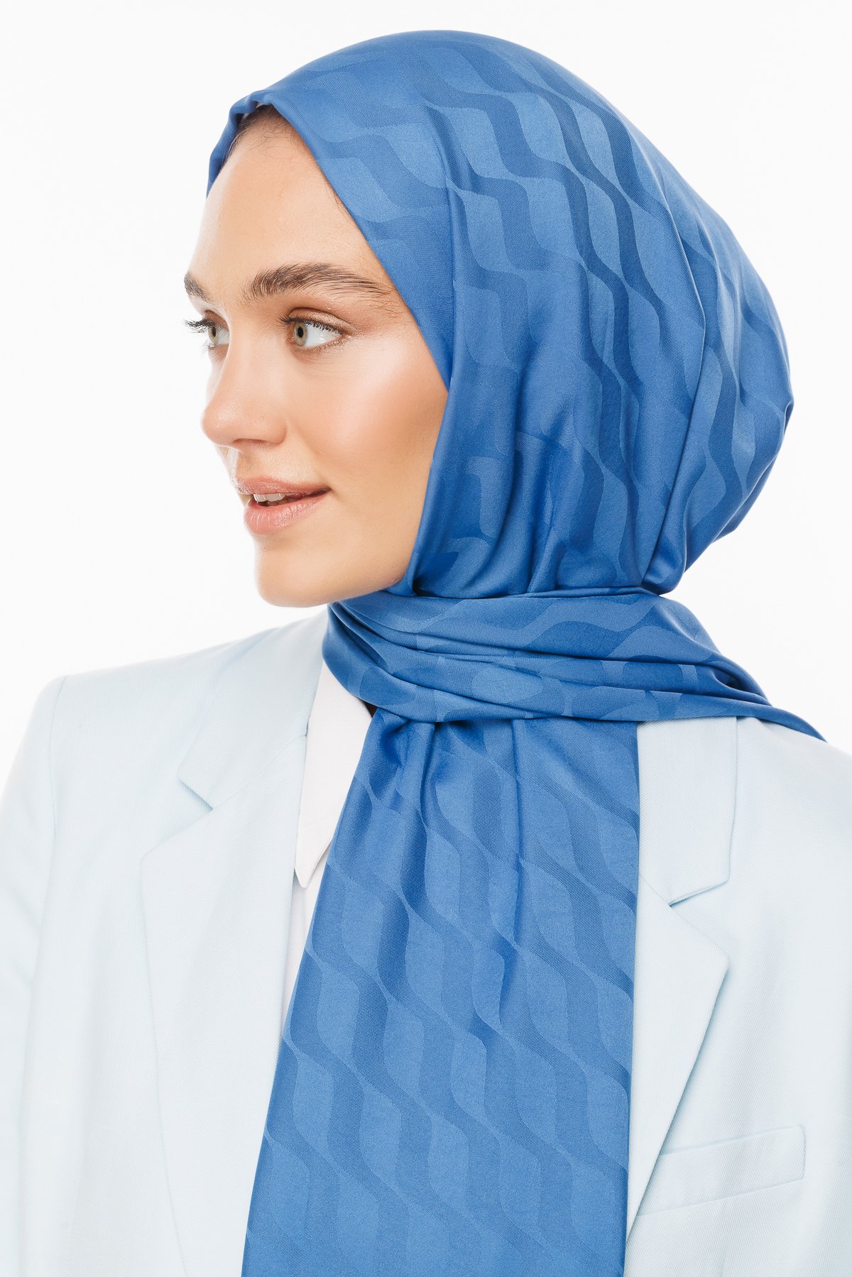 Wave Pattern Silky Jacquard Hijab