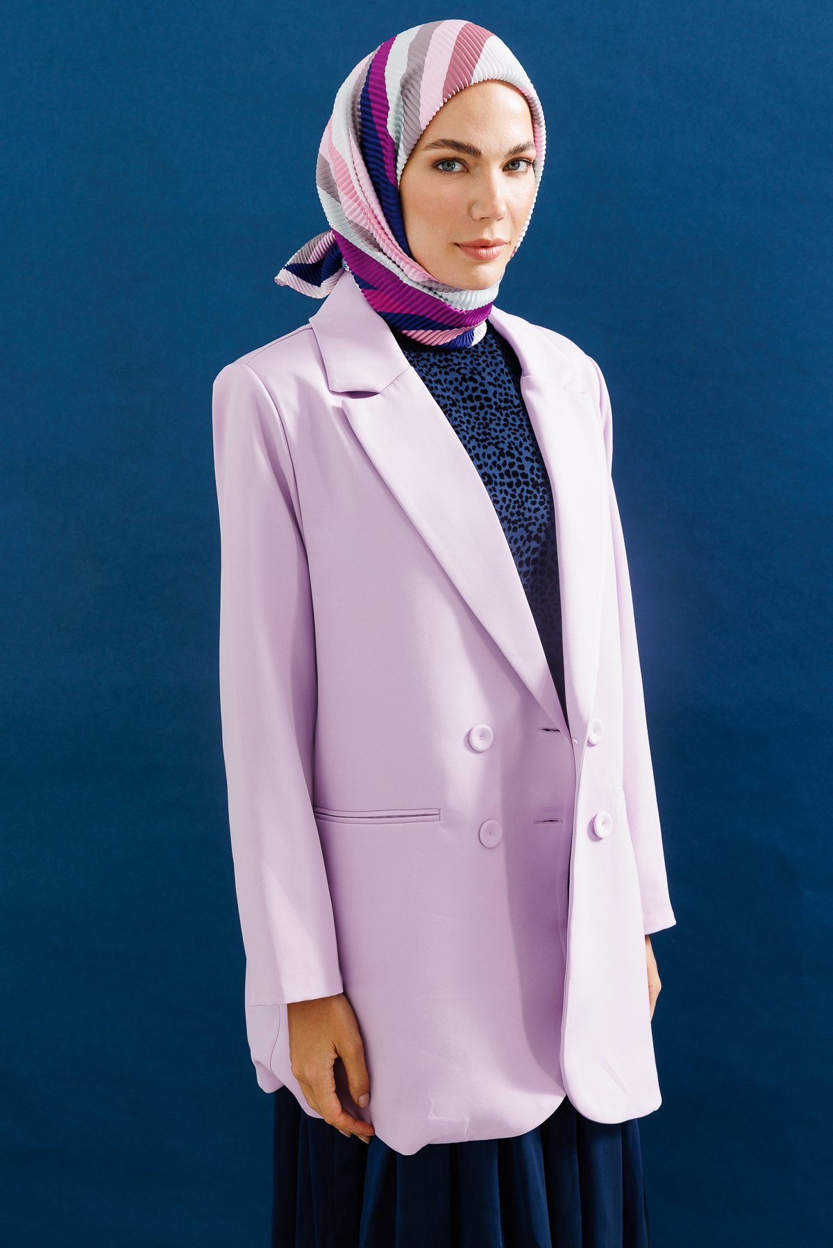 Akra Pattern Pleated Scarf - Plum