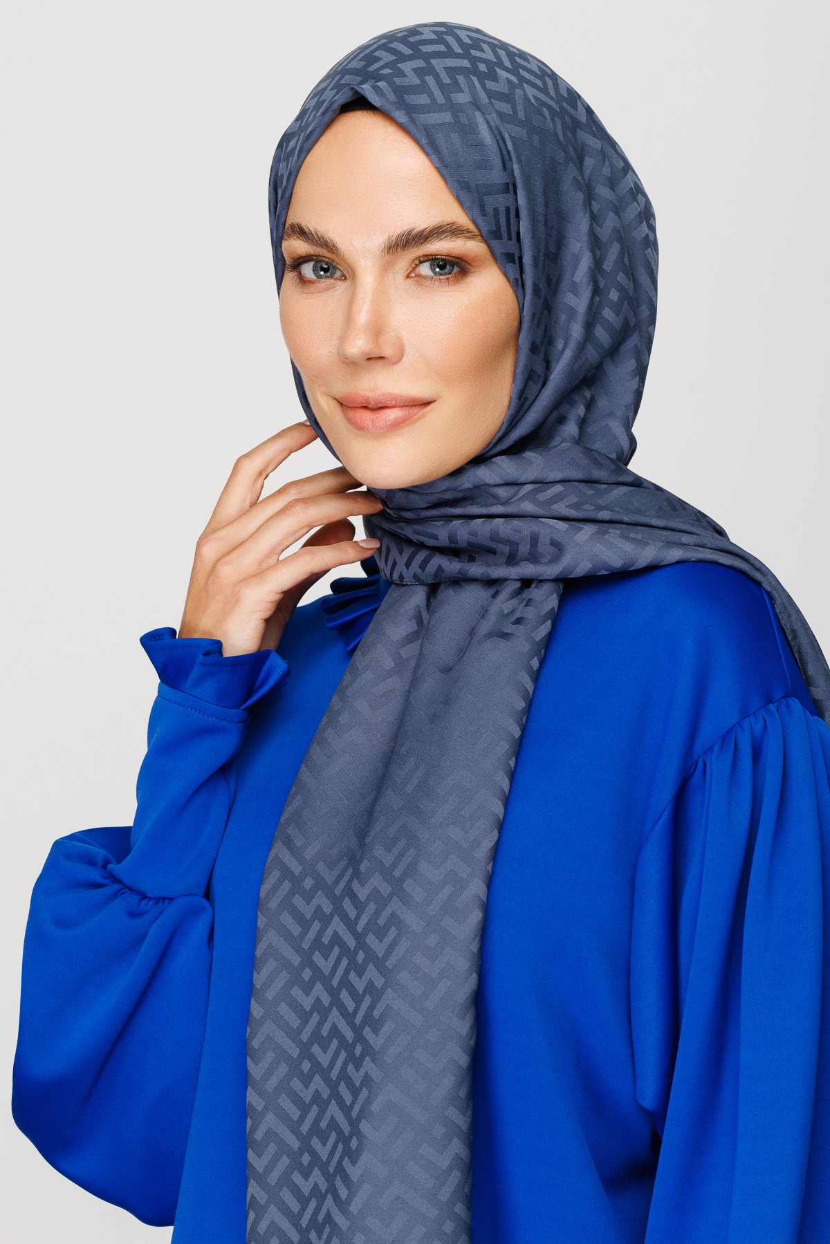 Gemustertes Seidig Jacquard Hijab