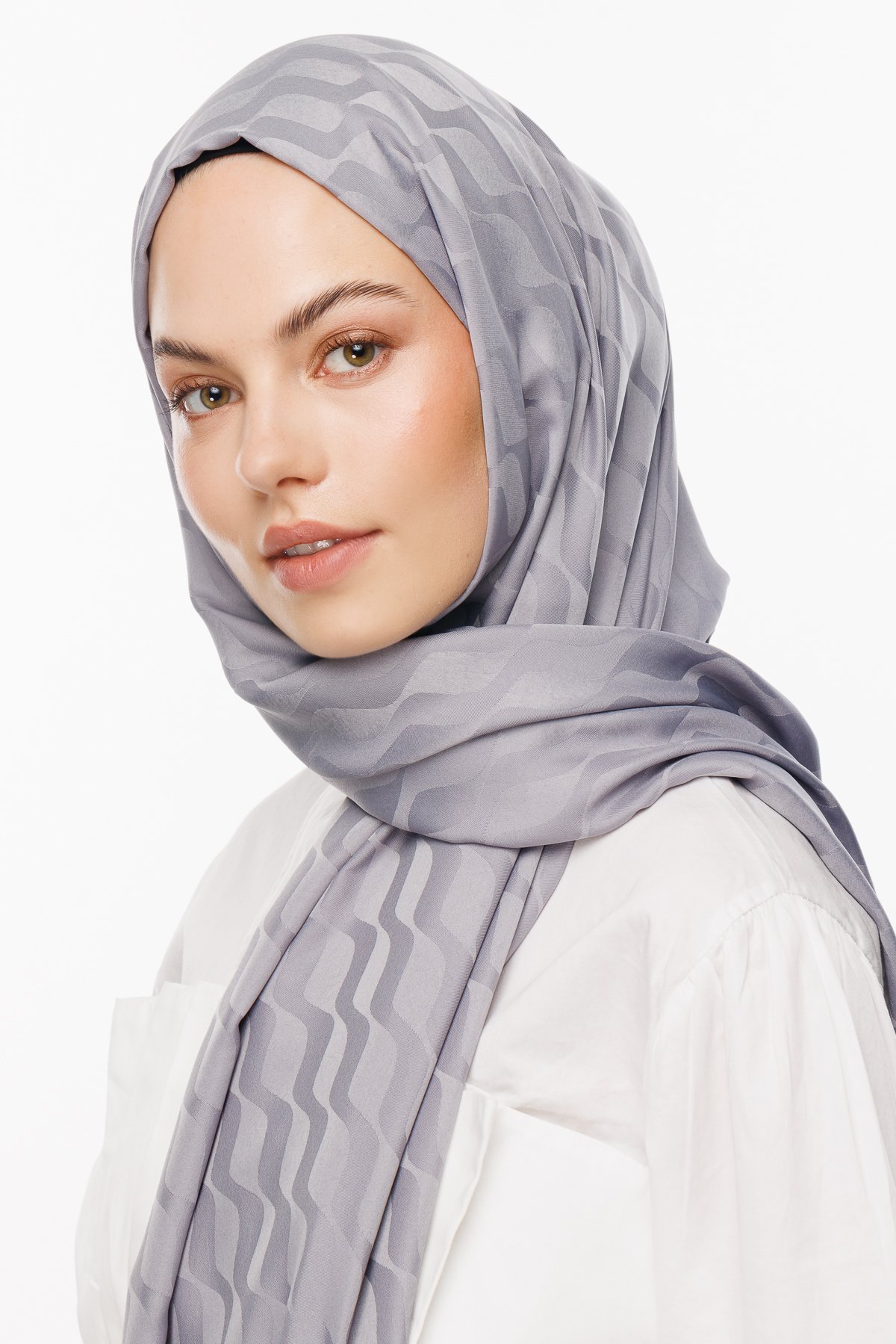 Wave Pattern Silky Jacquard Hijab