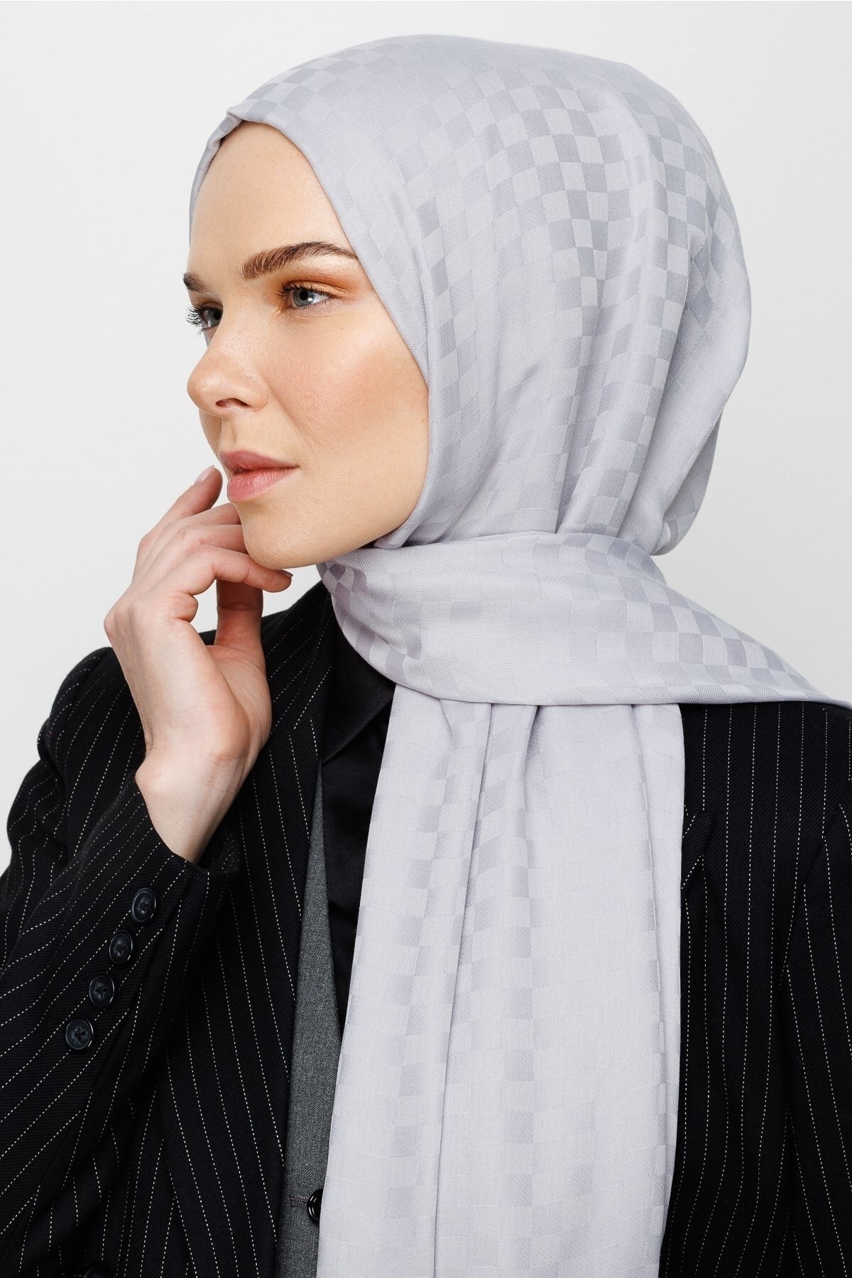 Square Pattern Cotton Jacquard Hijab