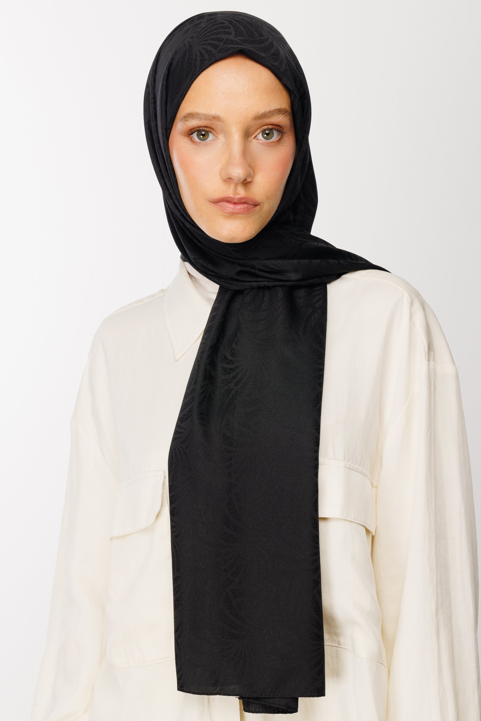 Artemis Pattern Silk Jacquard Hijab