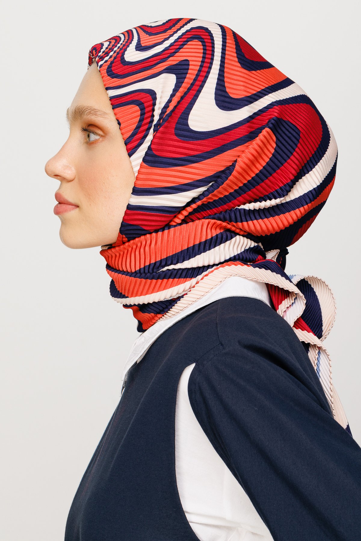 Mira Pattern Pleated Scarf - Red
