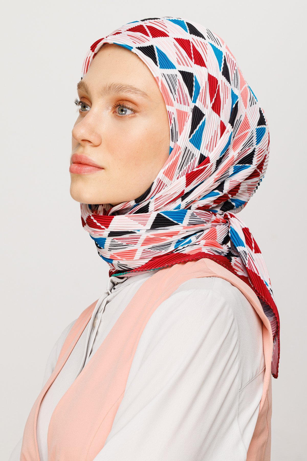 Prism Pattern Pleated Scarf - Tile