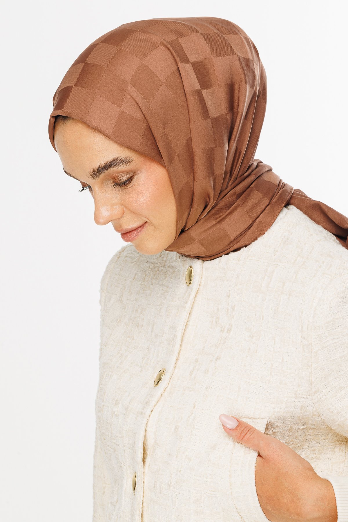 Checkers Pattern Silk Jacquard Hijab