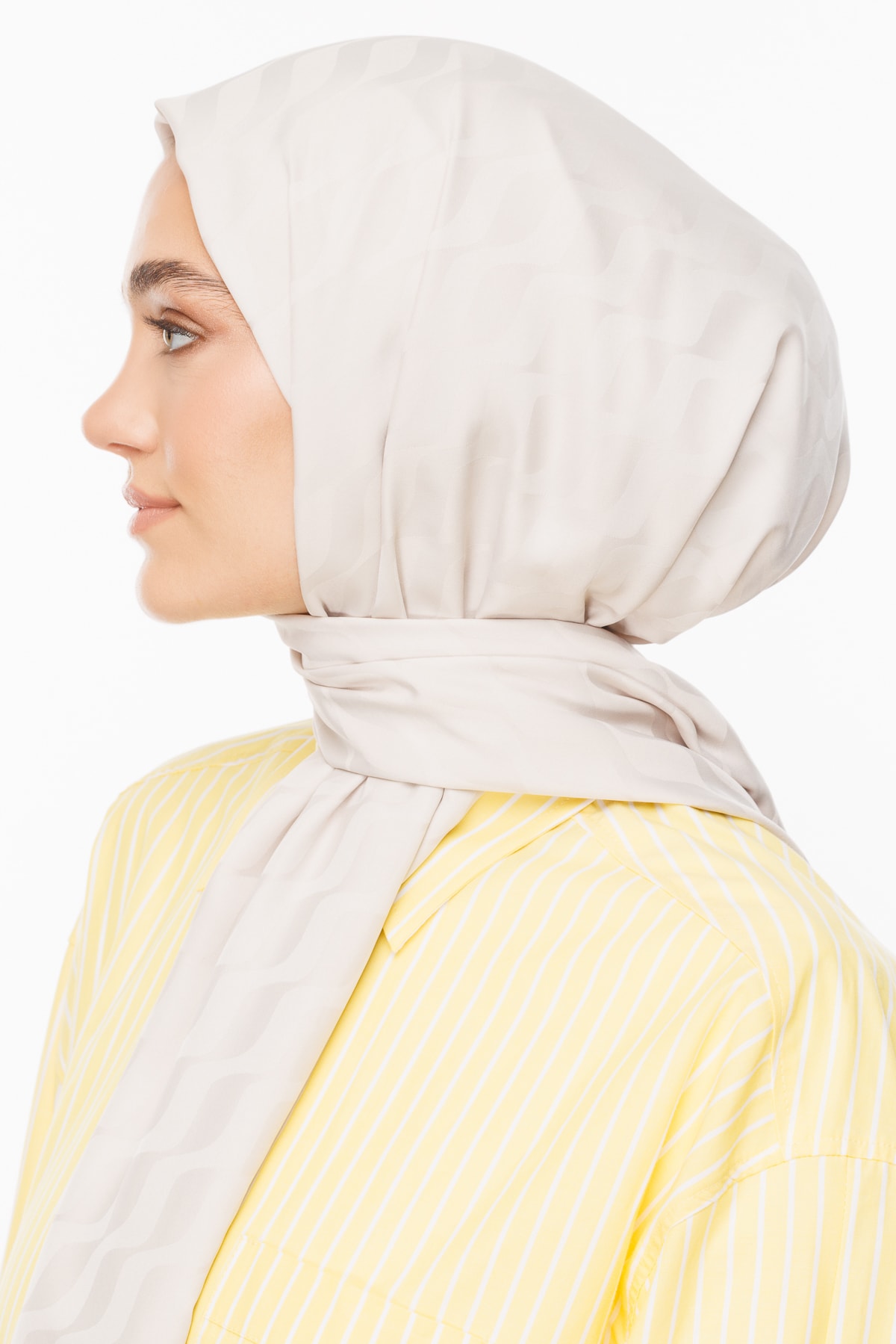 Wave-Pattern Silky Jacquard Shawl - Stone Color