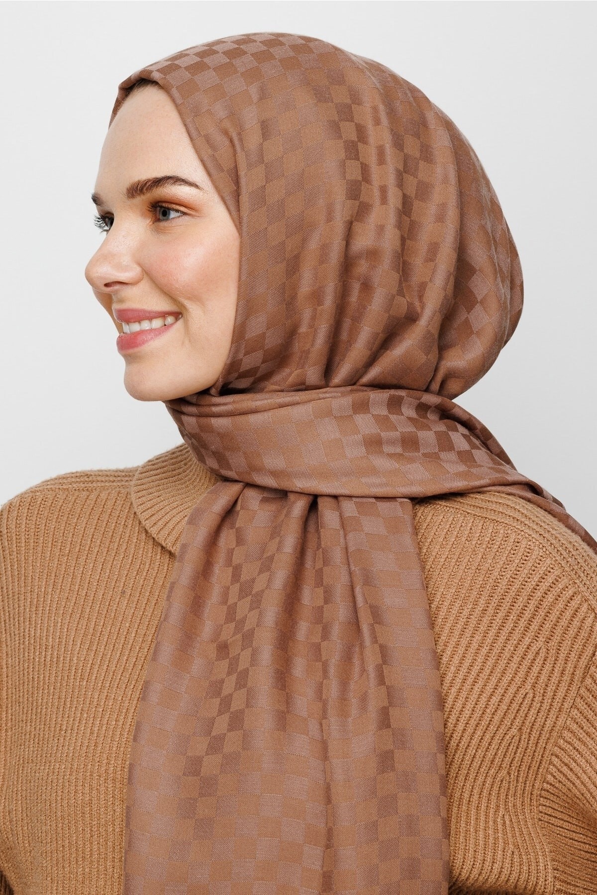 Square Pattern Cotton Jacquard Hijab