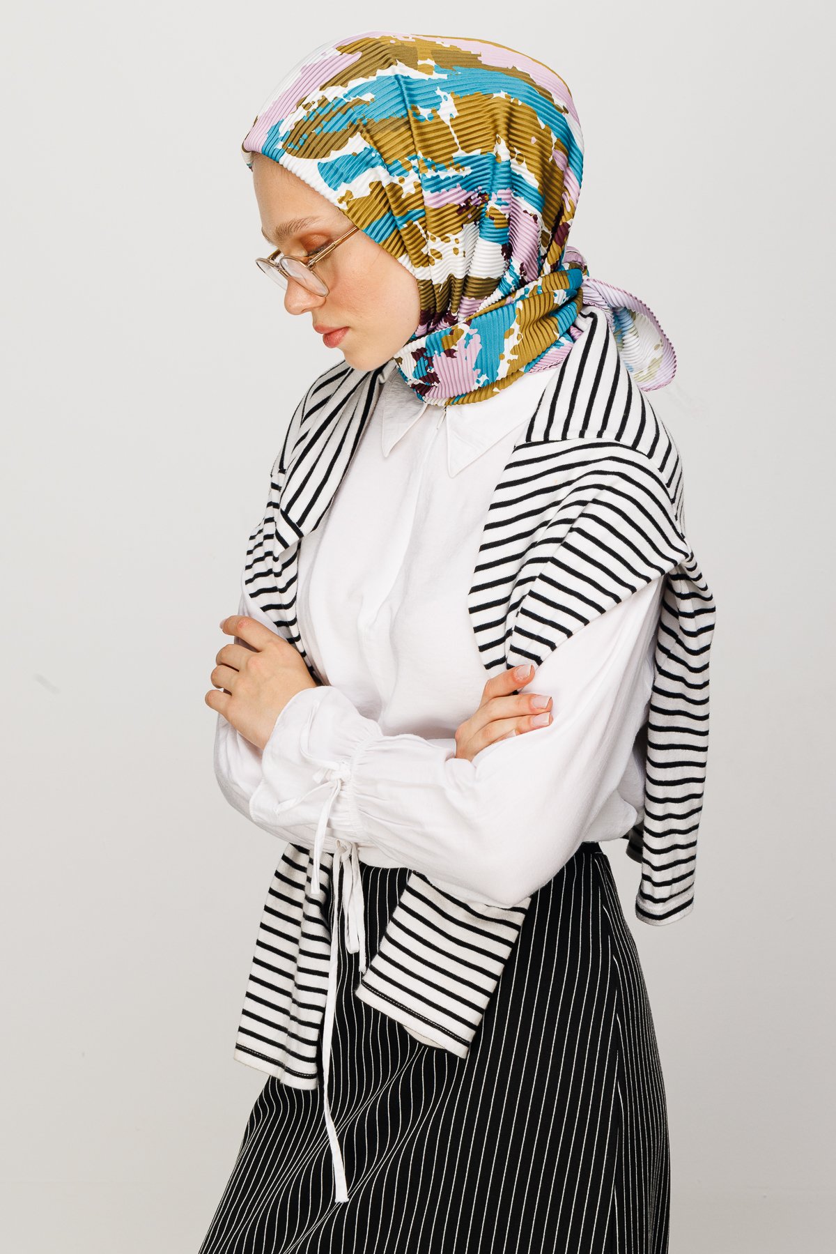 Batik Pattern Pleated Scarf - Olive Green