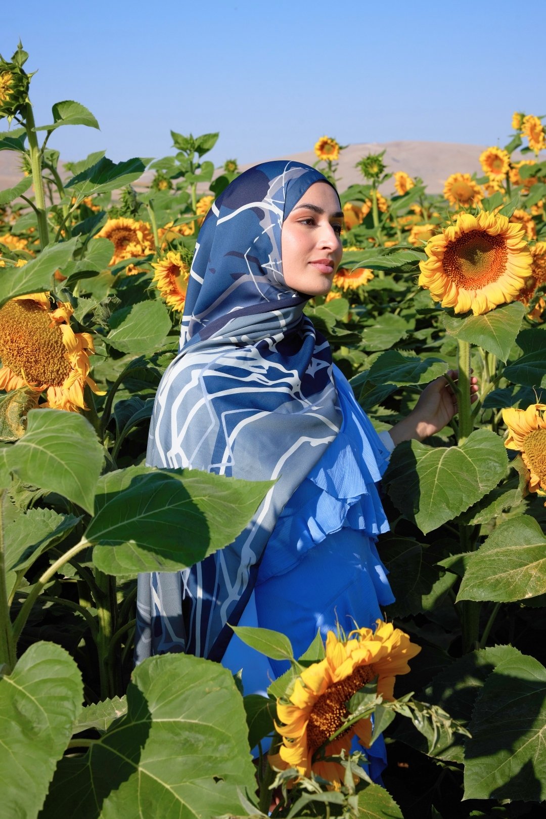 Turna Desen Sakura İpek Şal Açık Mavi