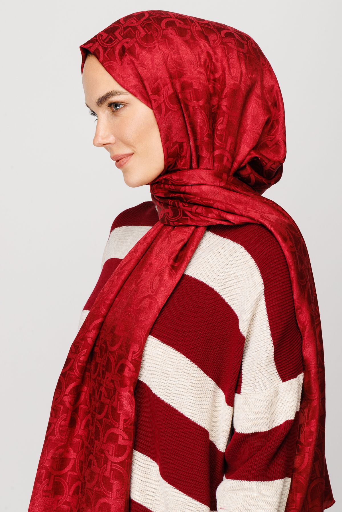 Longar Pattern Shiny Jacquard Shawl - Cherry Bruise