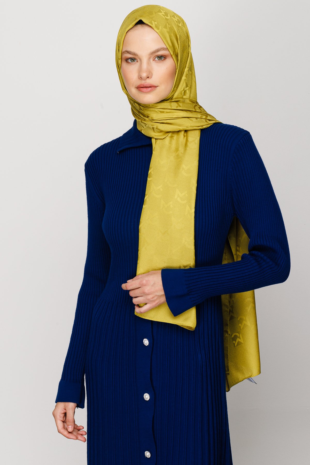 MC Pattern Jacquard Shawl - Olive Green