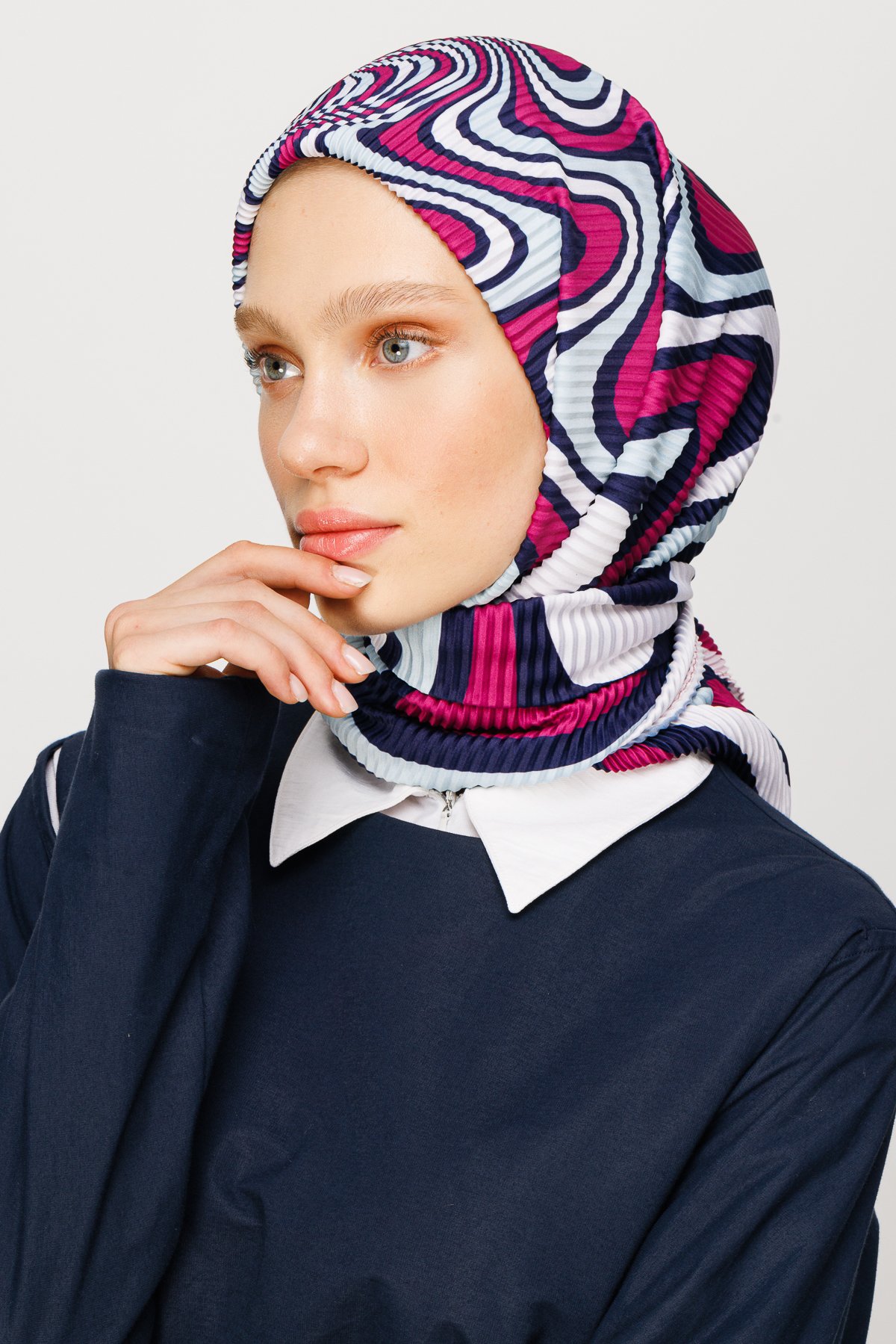 Mira Pattern Pleated Scarf - Magenta