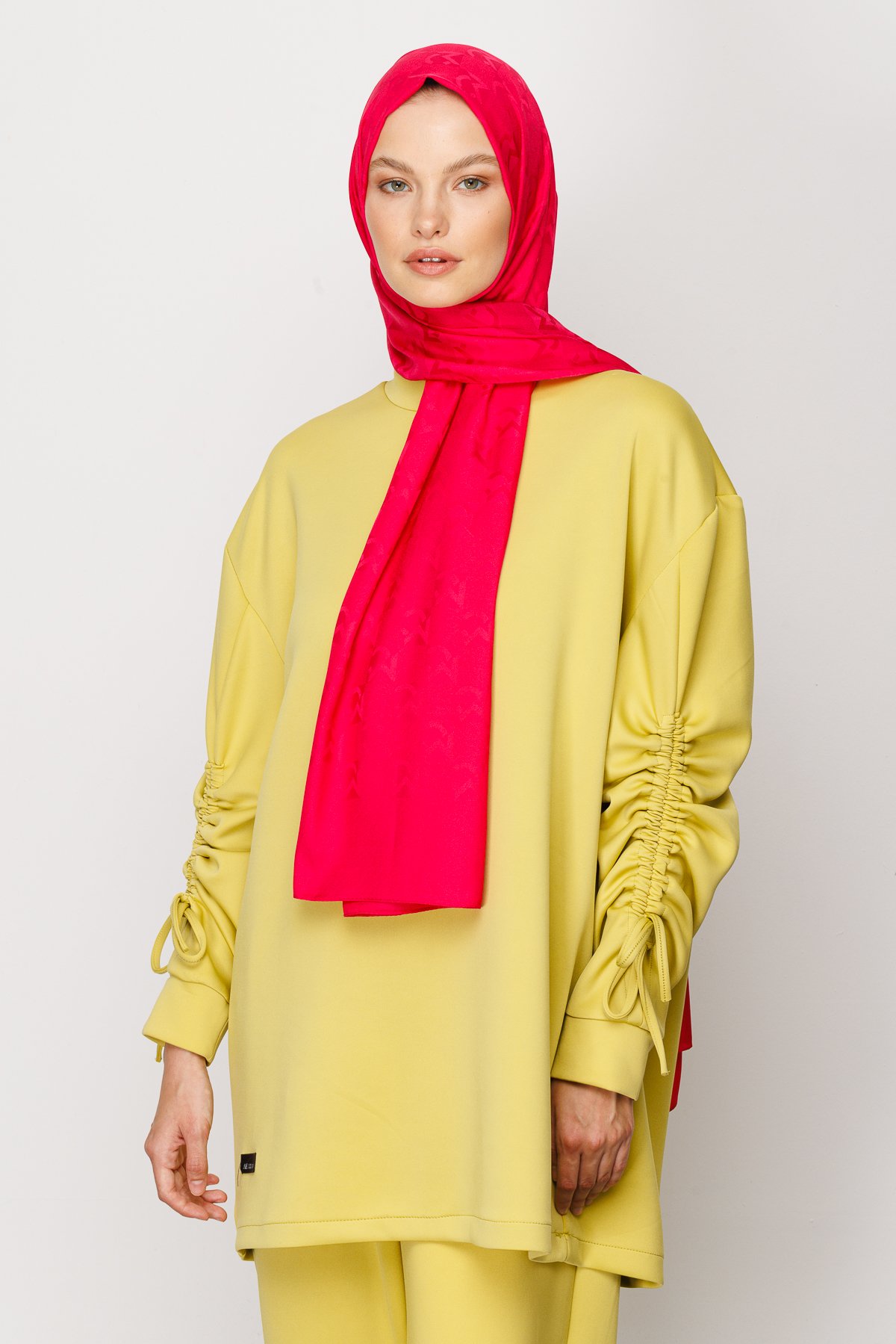 MC Pattern Jacquard Shawl - Fuchsia