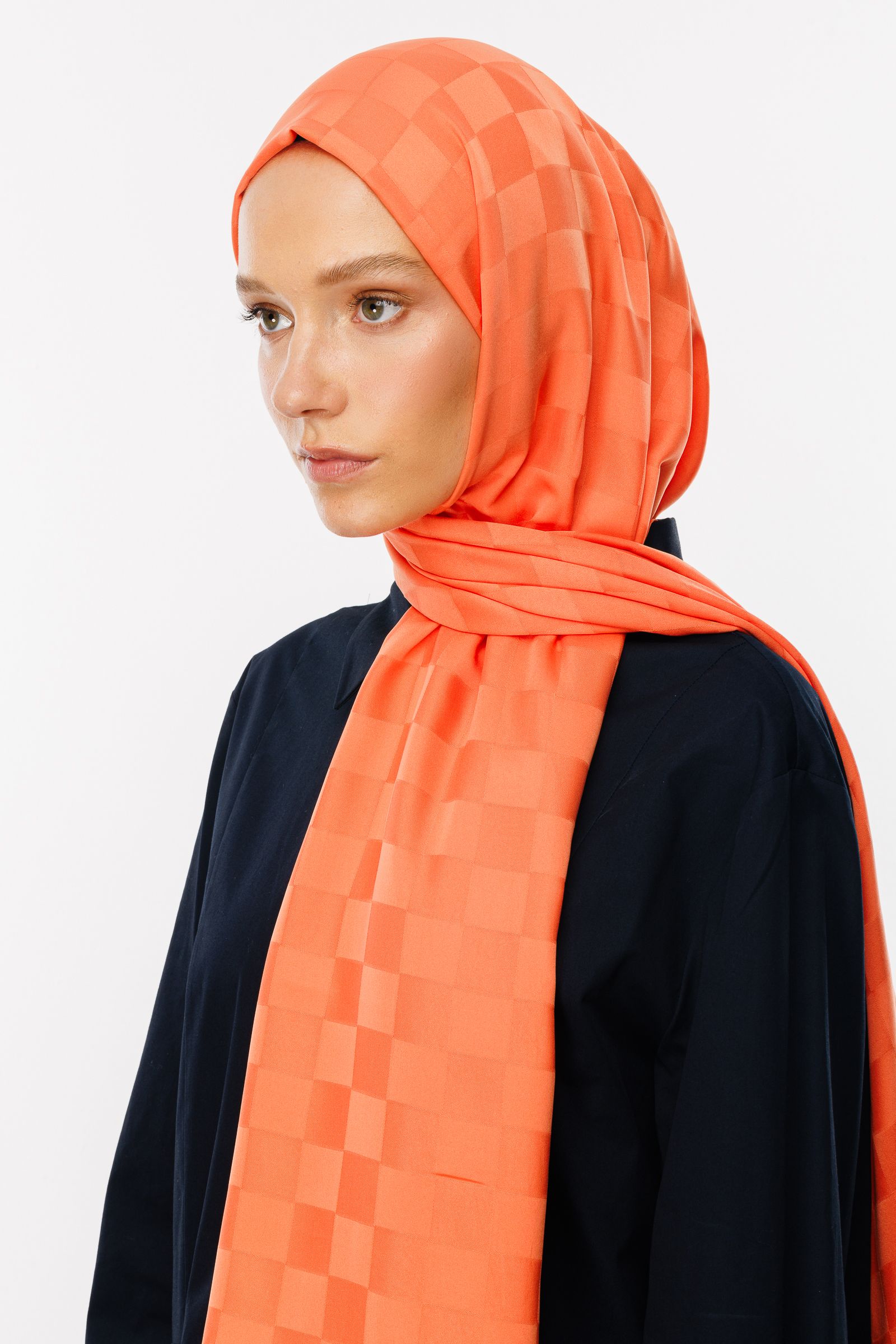 Checkers Pattern Silk Jacquard Shawl - Puppies Mouth