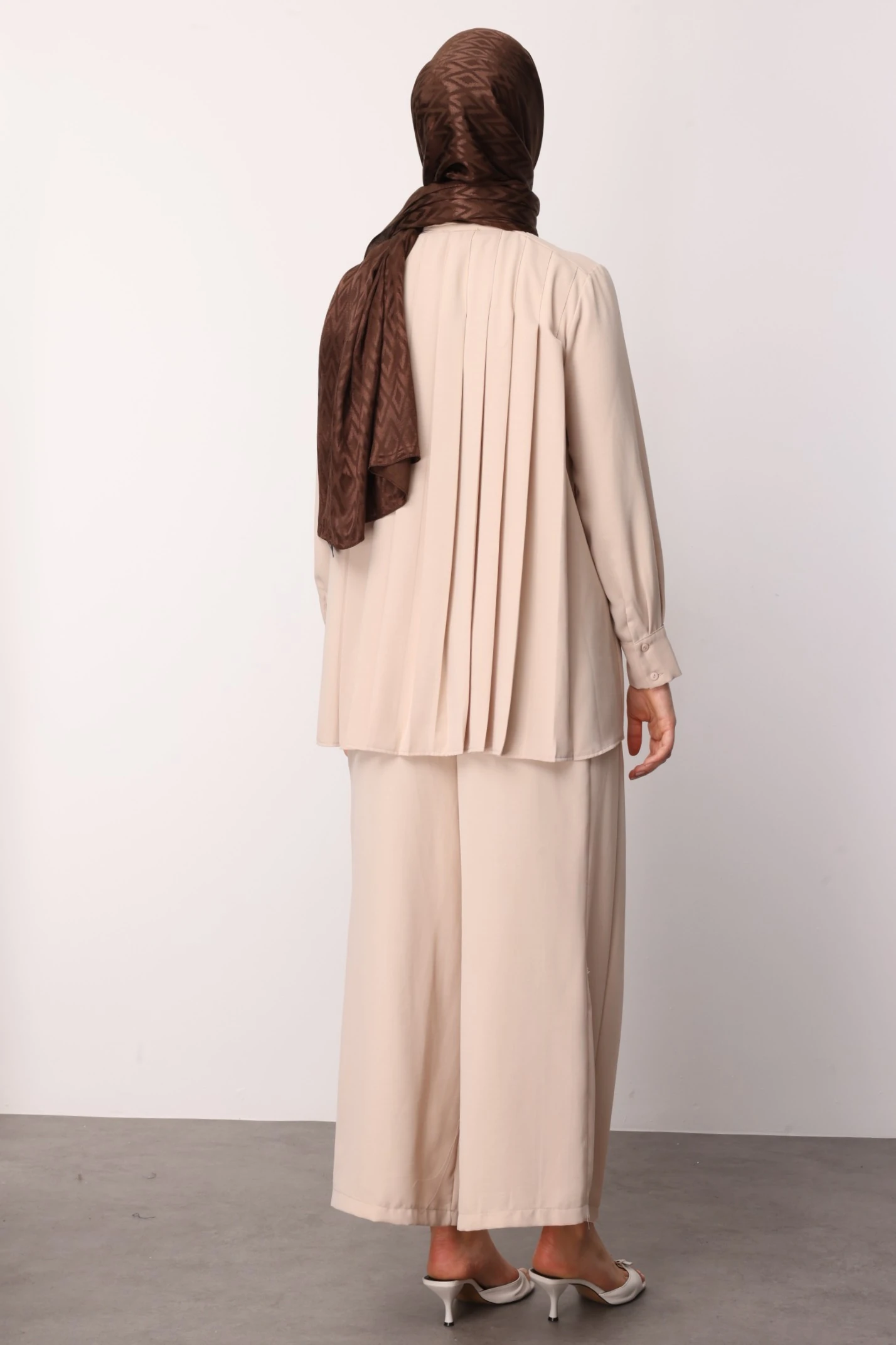 Pileli Takım Elbise