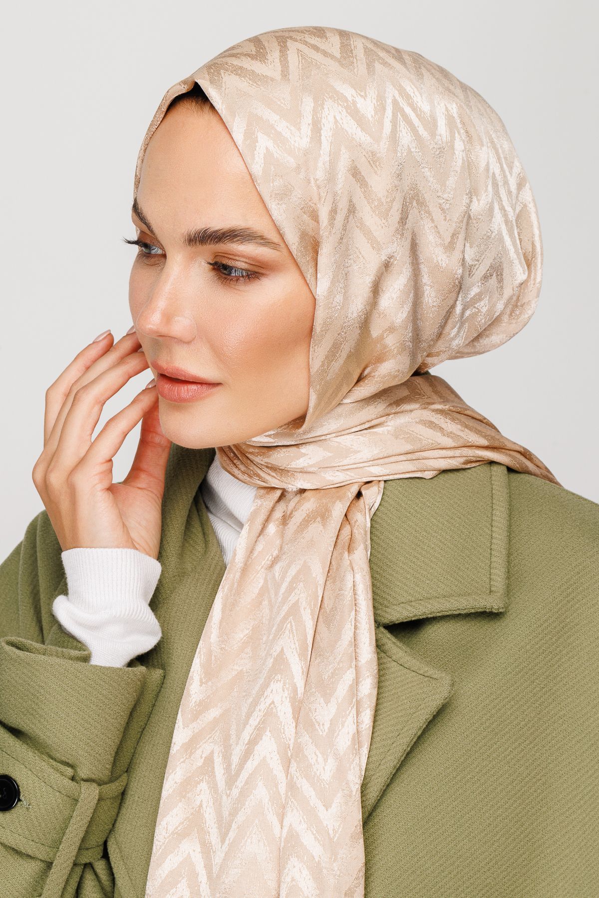 Gemustertes Glänzendes Jacquard Hijab